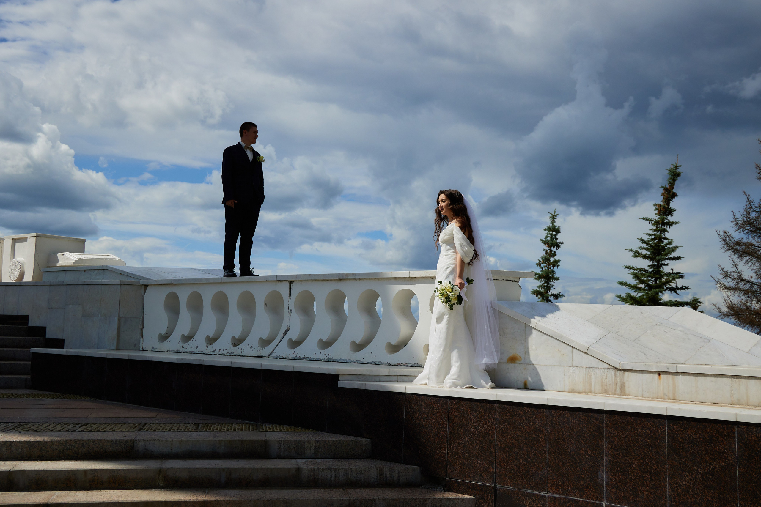 Свадебная фотосессия в студии «ЧеБэ» Самара. Свадебный видеограф и свадебный фотограф в Самаре Олег Слеб