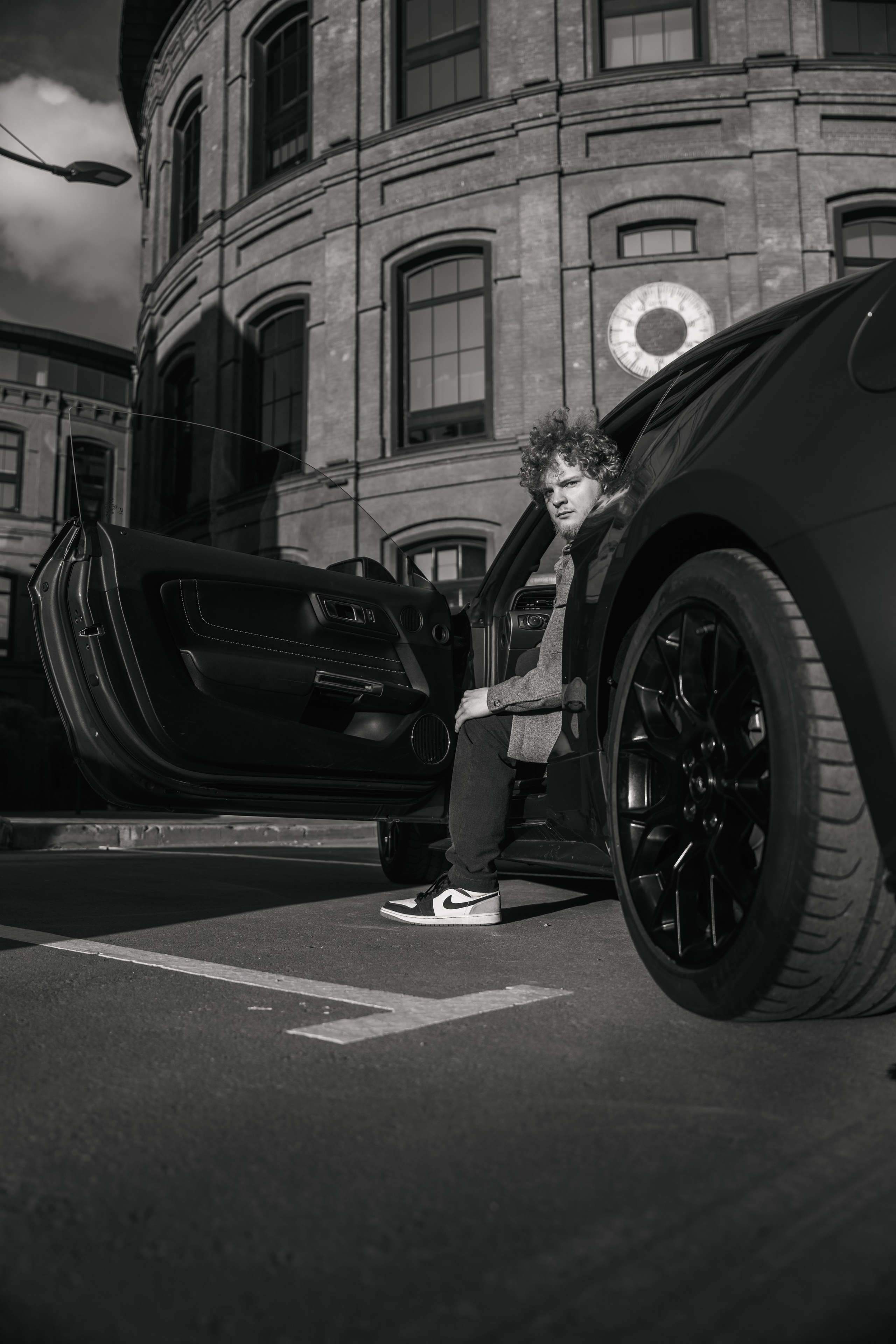 Фотосессия с машиной. ТриМедиа Продакшн