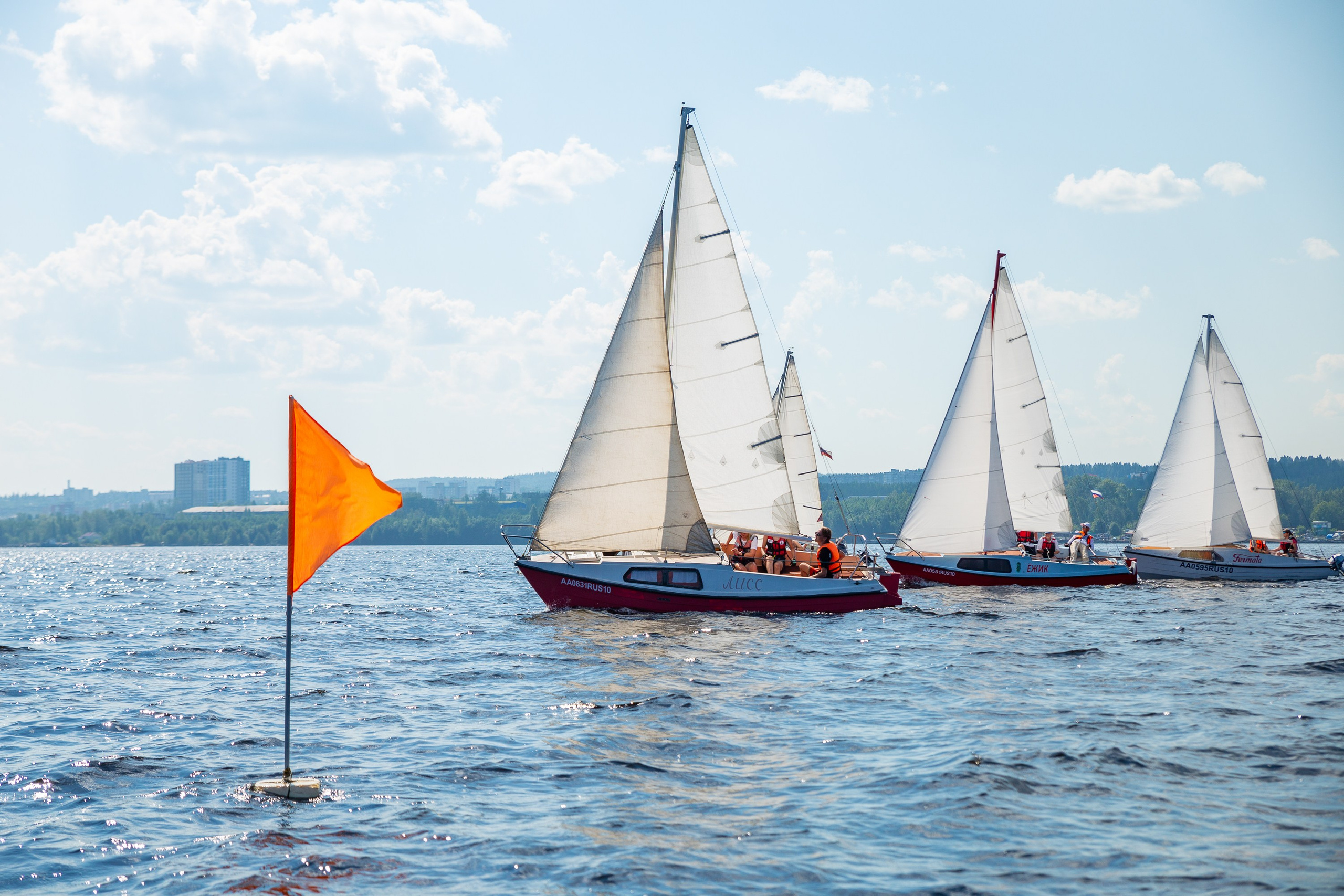 Гонки крейсерских яхт, июль 2025. Lora8299.wfolio.pro