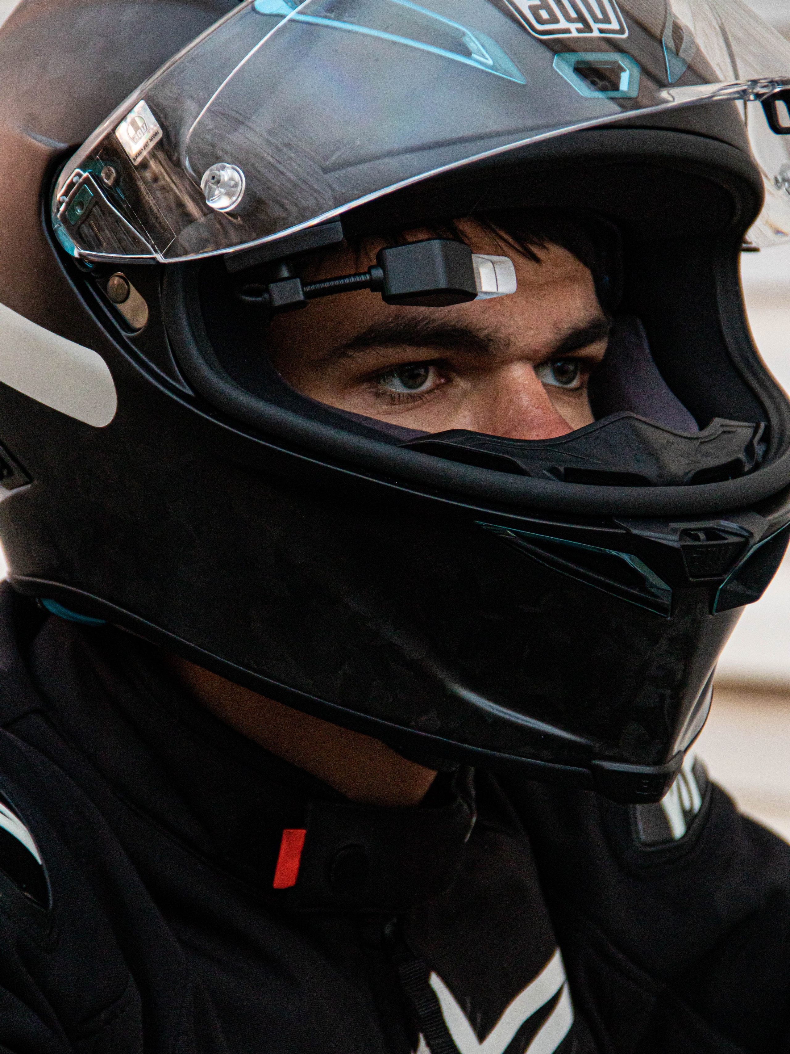 Мотоциклетный шлем. «Матрица»