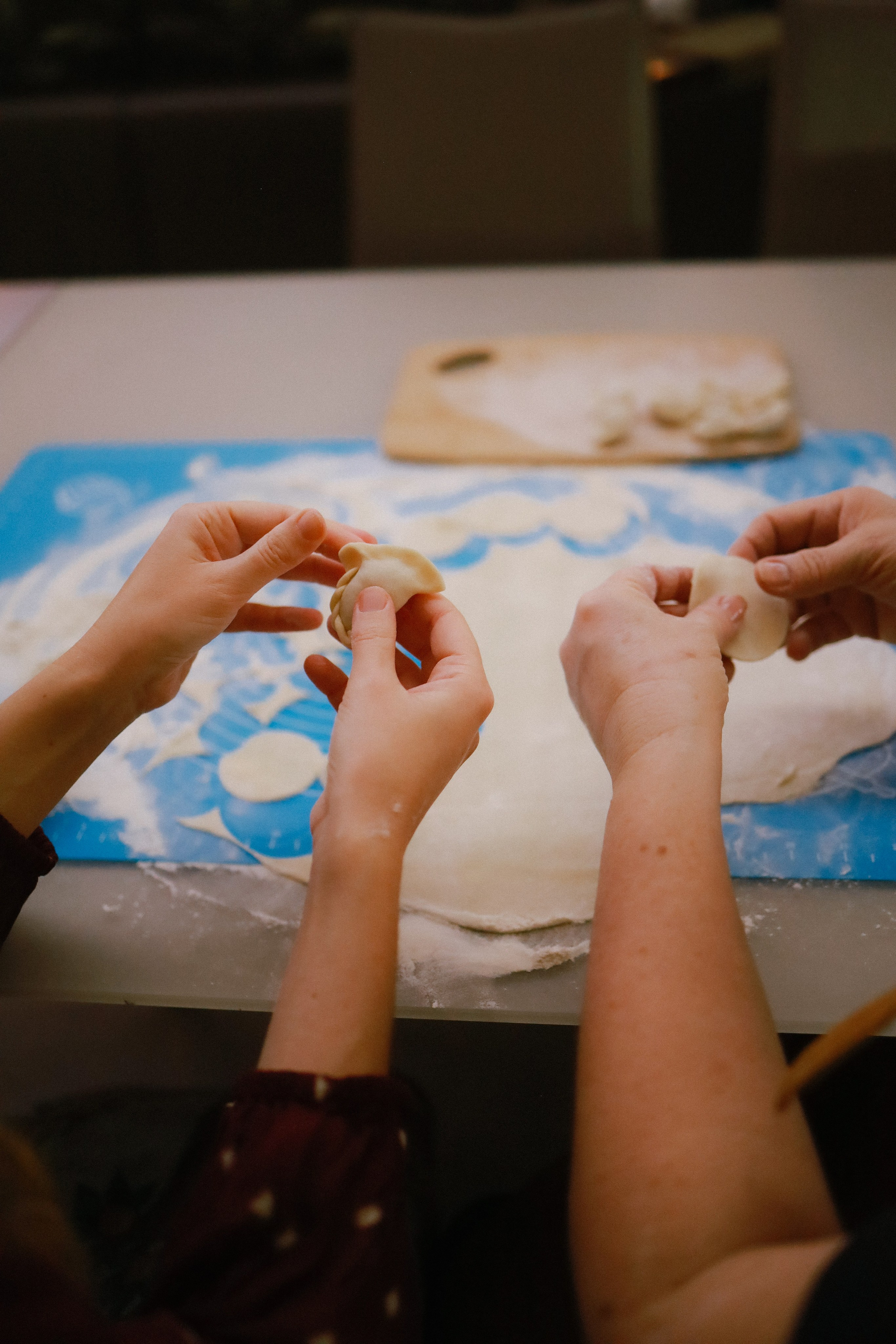 Лев, Лариса и Анастасия. Фотографирую семьи, любовь и женский портрет