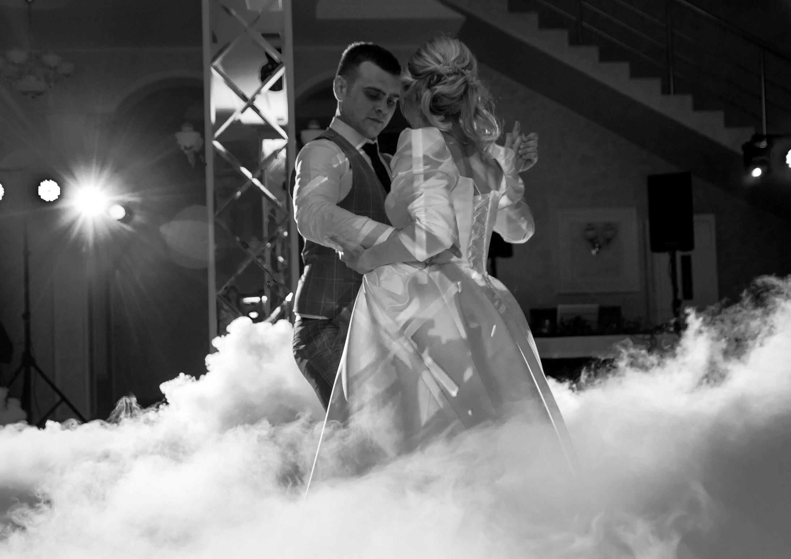 Спецэффекты. Организатор праздников. Ведущая Марина Гребенникова