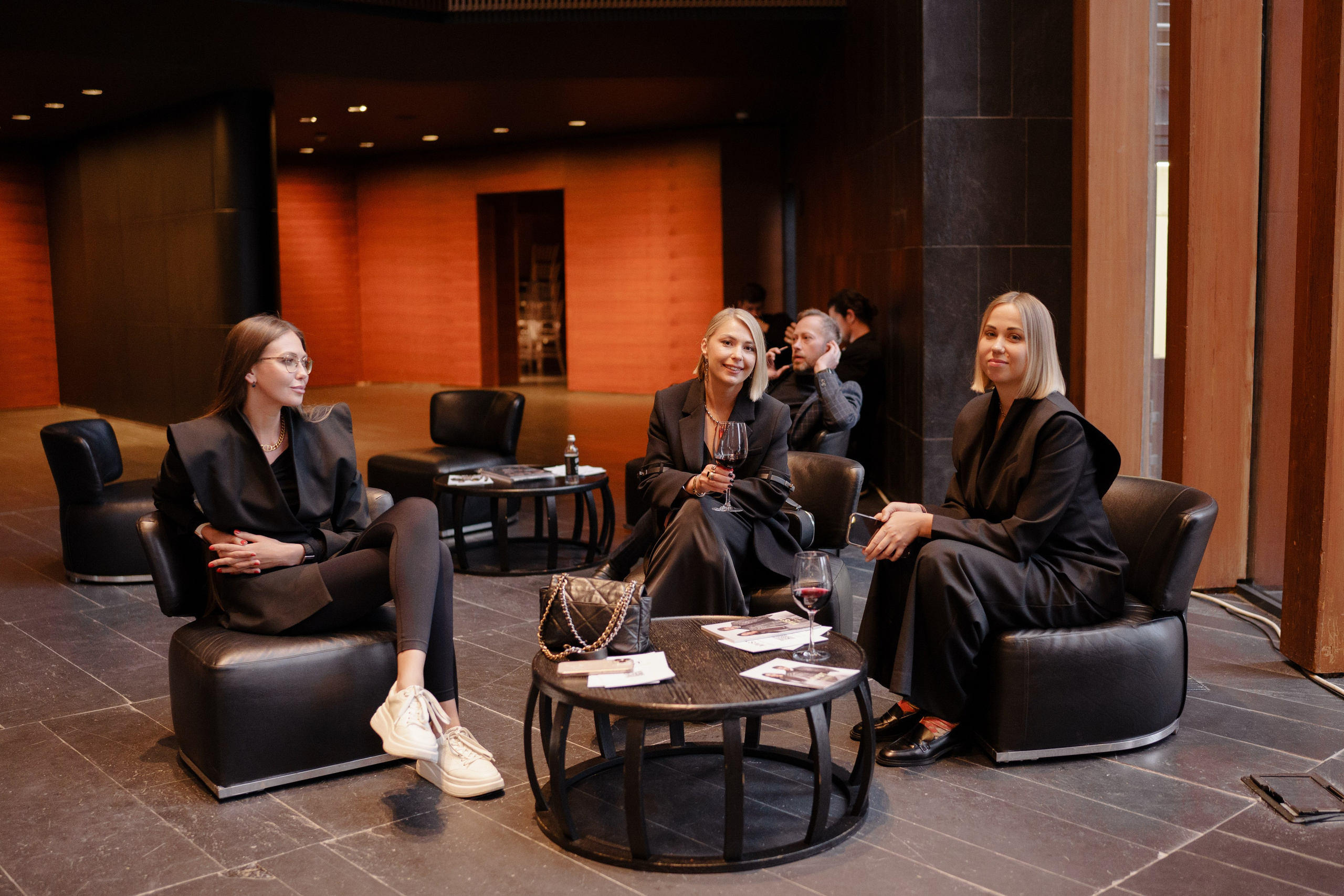 Фотограф репортажный на конференцию/форум в Москве. Репортажный фотограф в Москве Саша Дружинина