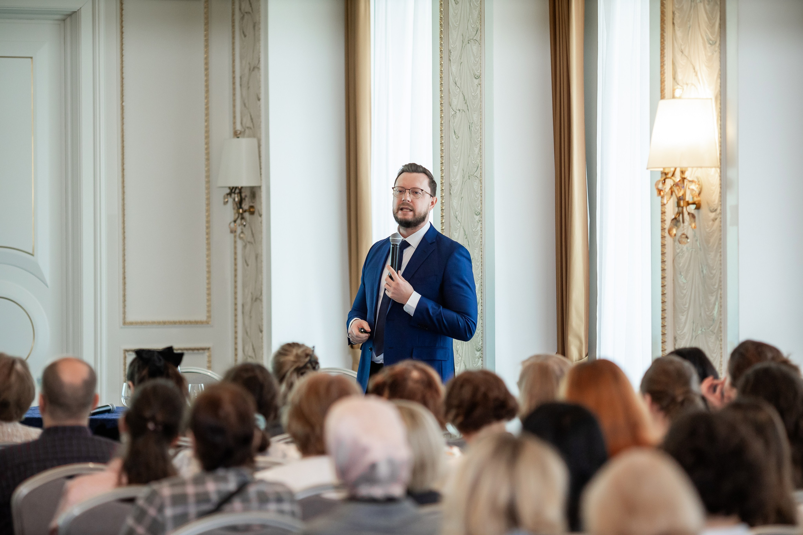 В 2024 году кардиологи собрались на нескольких важных конференциях. Российский национальный конгресс кардиологов прошёл в Санкт-Петербурге. Фотограф в Санкт-Петербурге Чумаков Семен