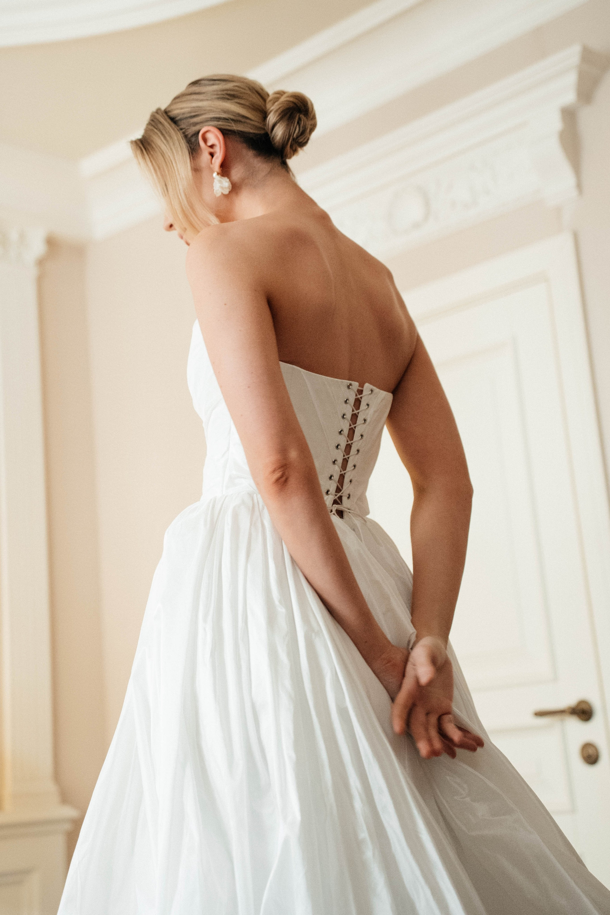 Алексей и Анастасия, творческая съемка в отеле Амбассадор. Свадебный фотограф Москва Александра Аверкова