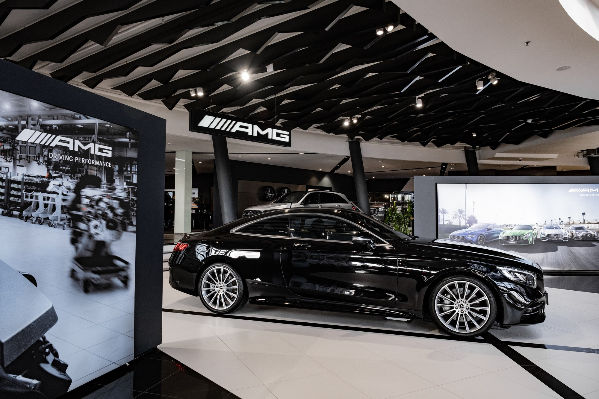 Рекламная съемка автомобилей. Автоспортивный бренд фотограф в Москве — Виктория Логинова