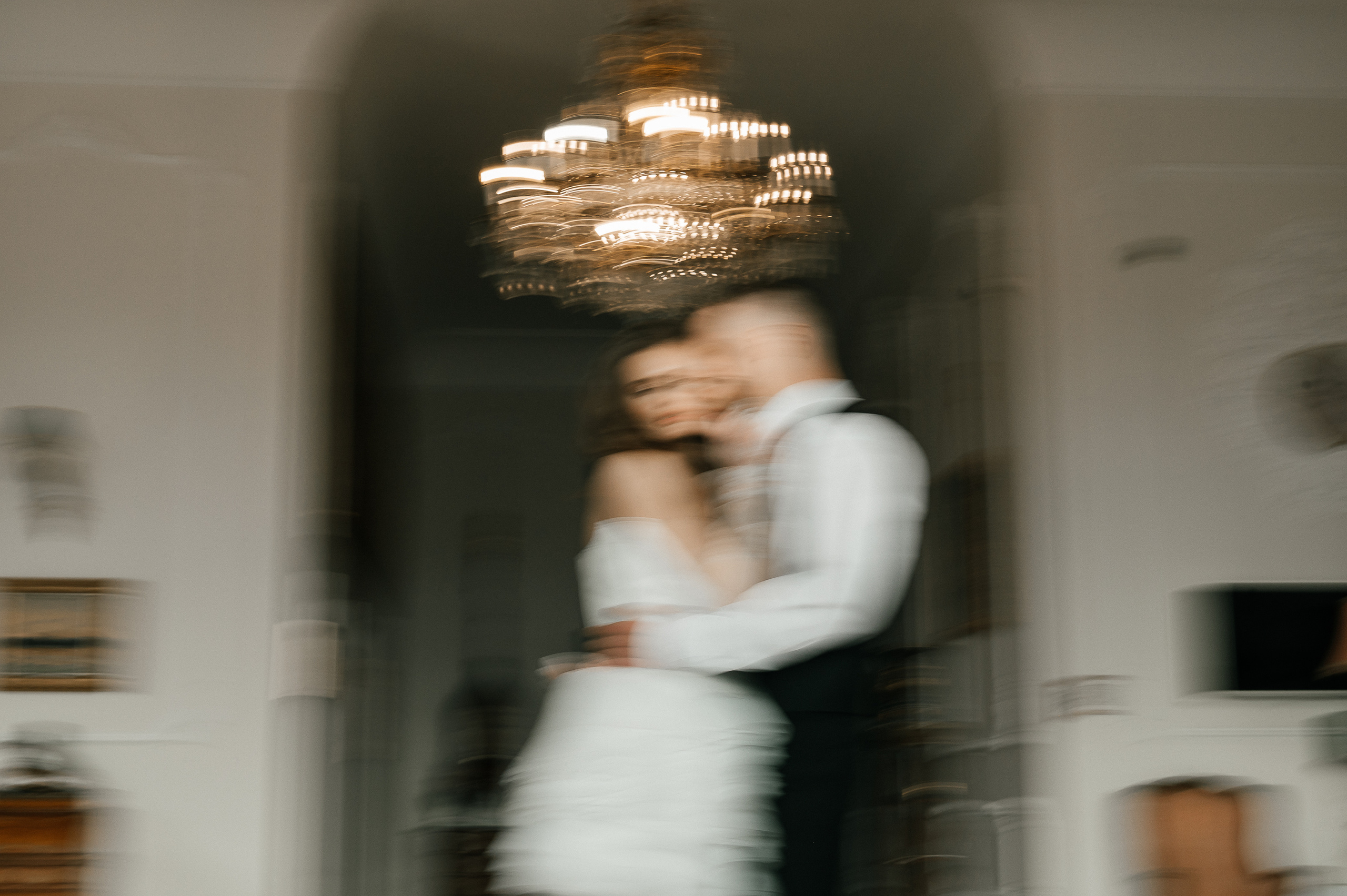 Свадебная фотосессия в бутик-отеле. Екатерина Бакурова — контент фотограф, женский фотограф в Краснодаре