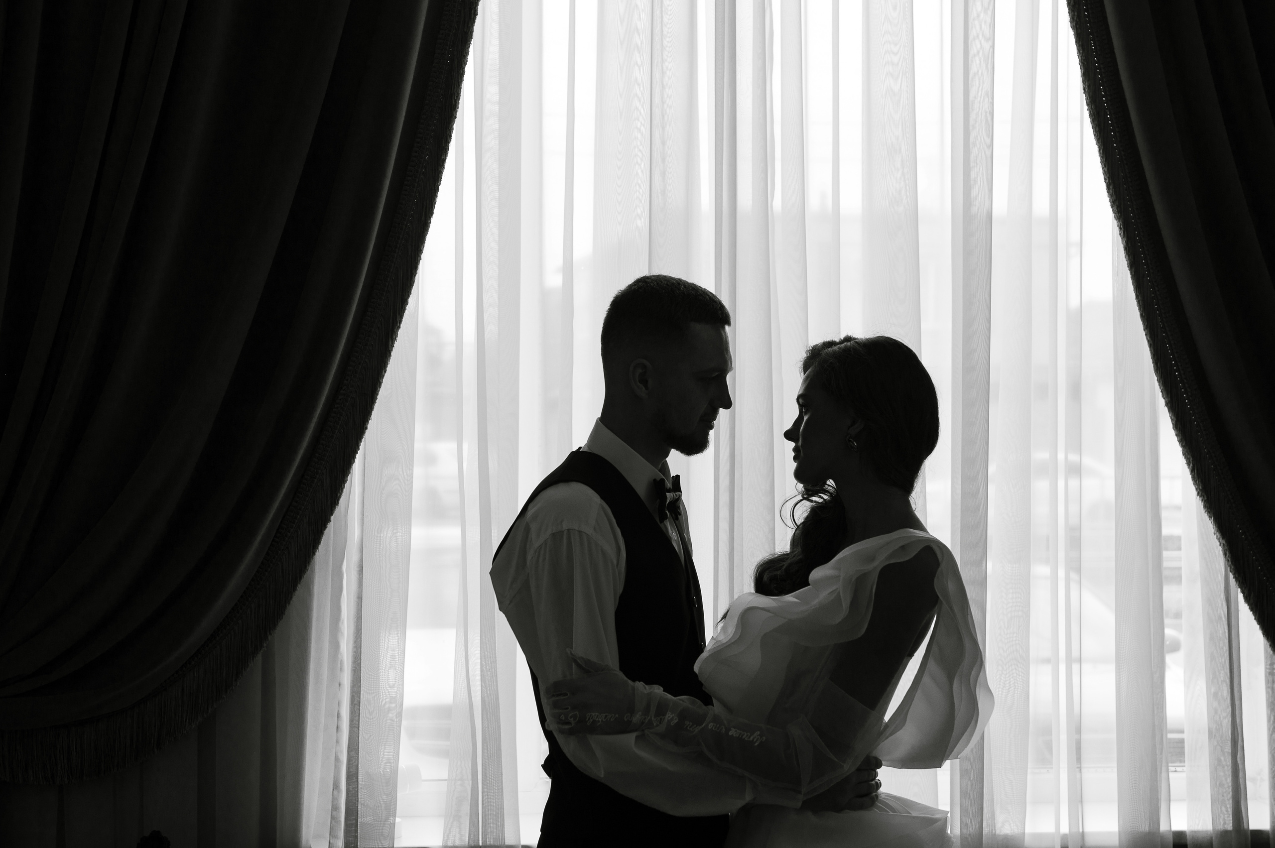 Свадебная фотосессия в бутик-отеле. Екатерина Бакурова — контент фотограф, женский фотограф в Краснодаре