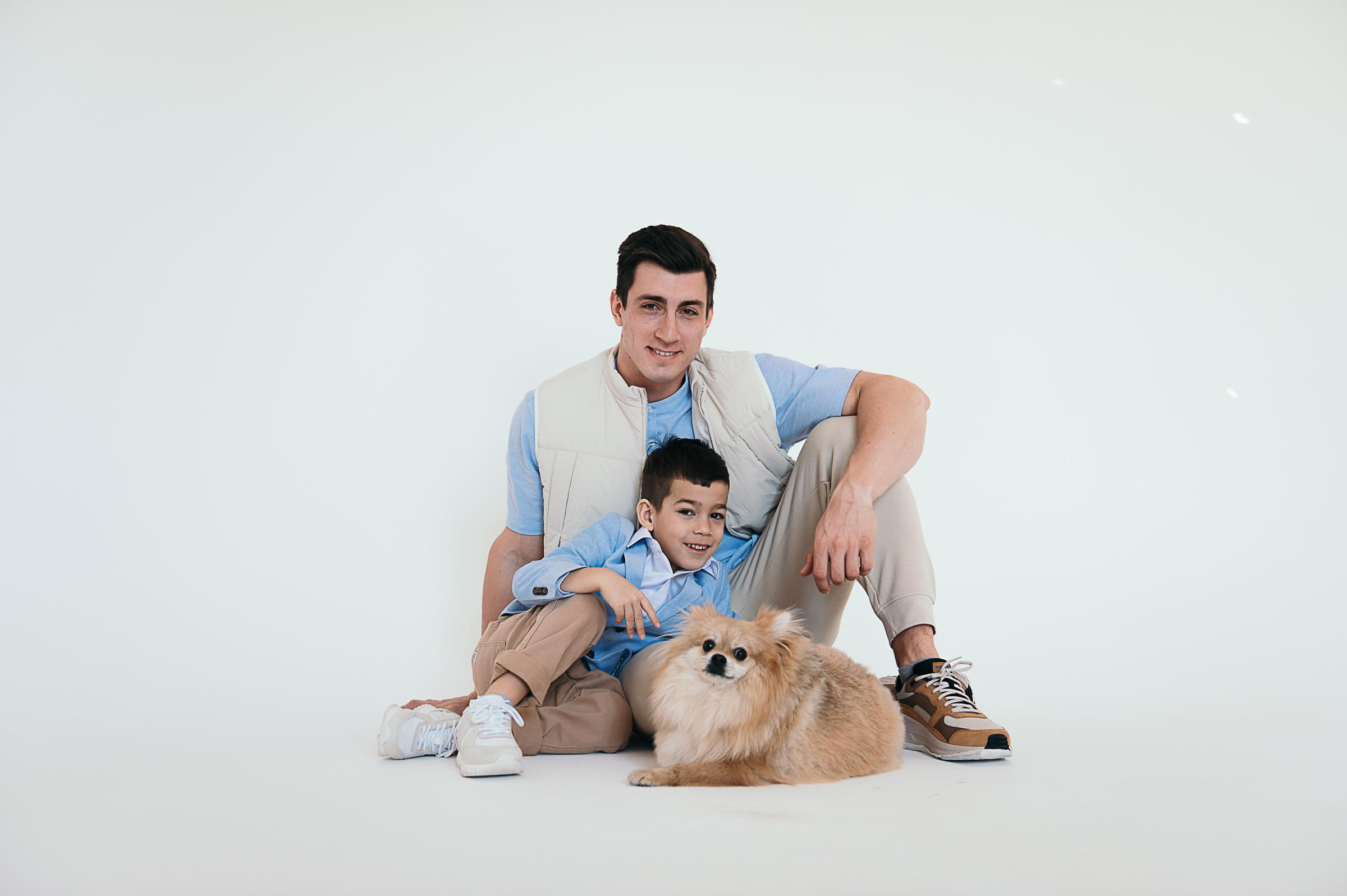 Семья в студии. Екатерина Бакурова — контент фотограф, женский фотограф в Краснодаре