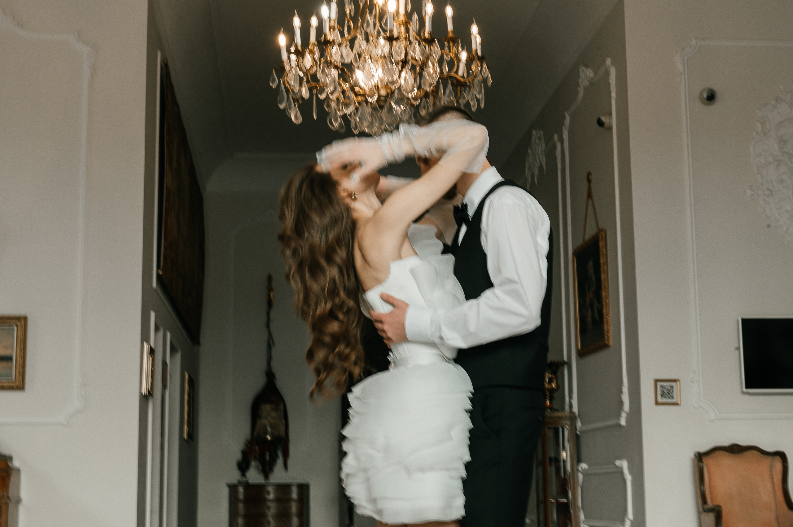 Свадебная фотосессия в бутик-отеле. Екатерина Бакурова — контент фотограф, женский фотограф в Краснодаре