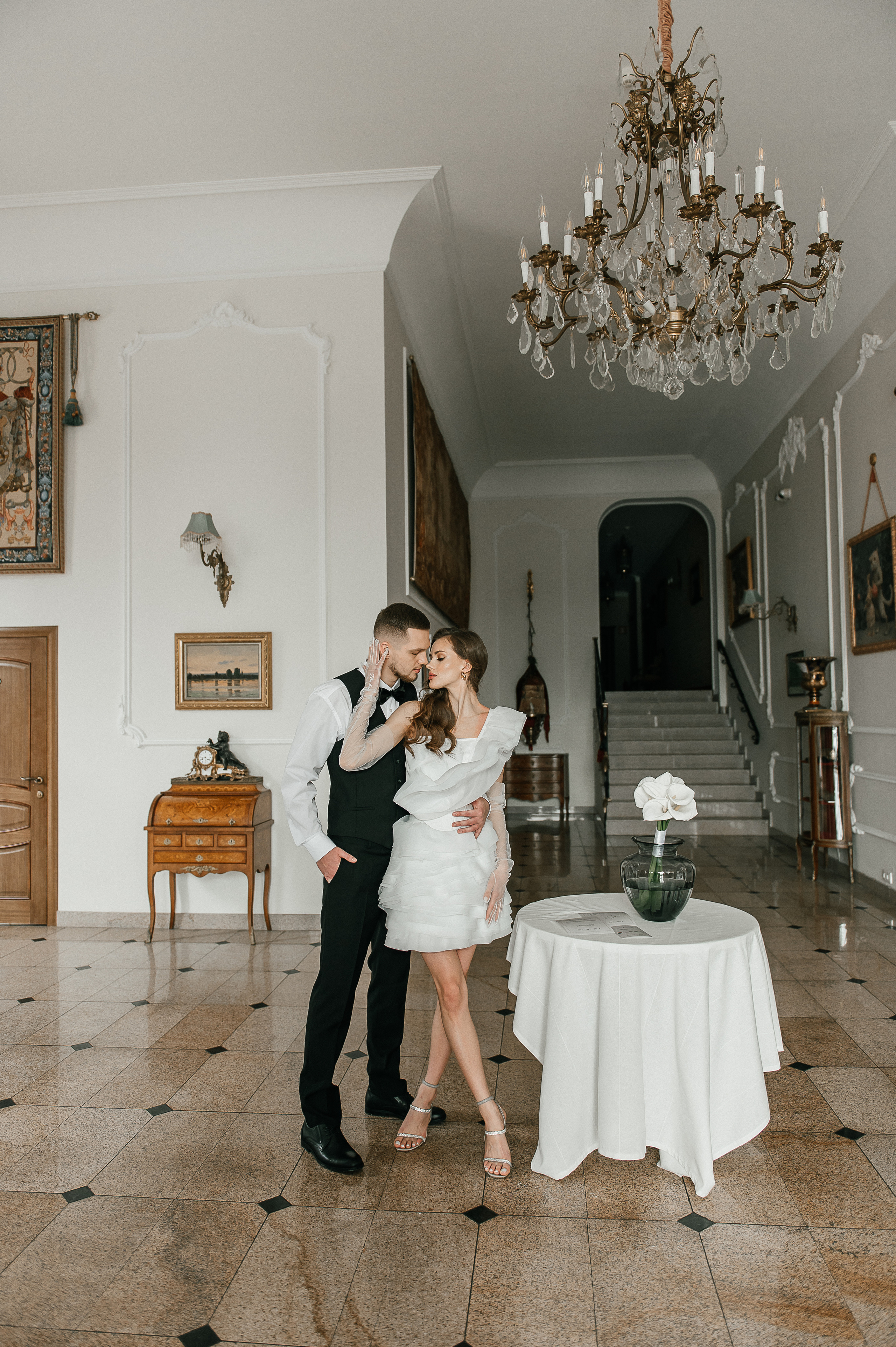 Свадебная фотосессия в бутик-отеле. Екатерина Бакурова — контент фотограф, женский фотограф в Краснодаре