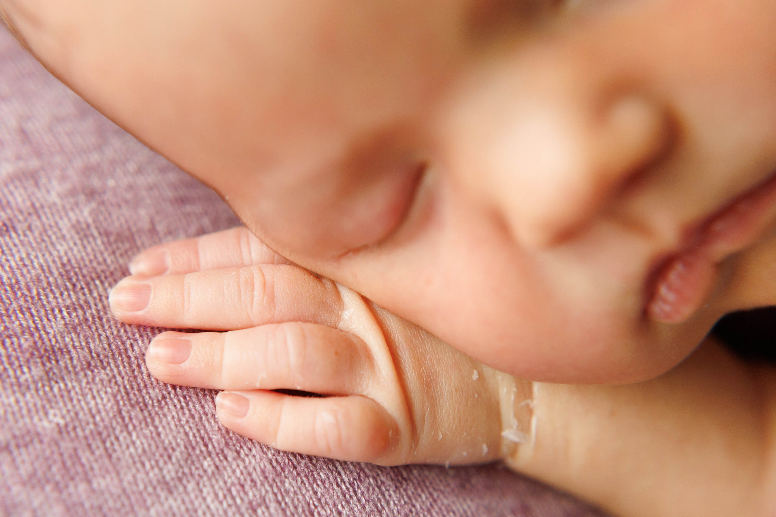 новорожденный ребенок 