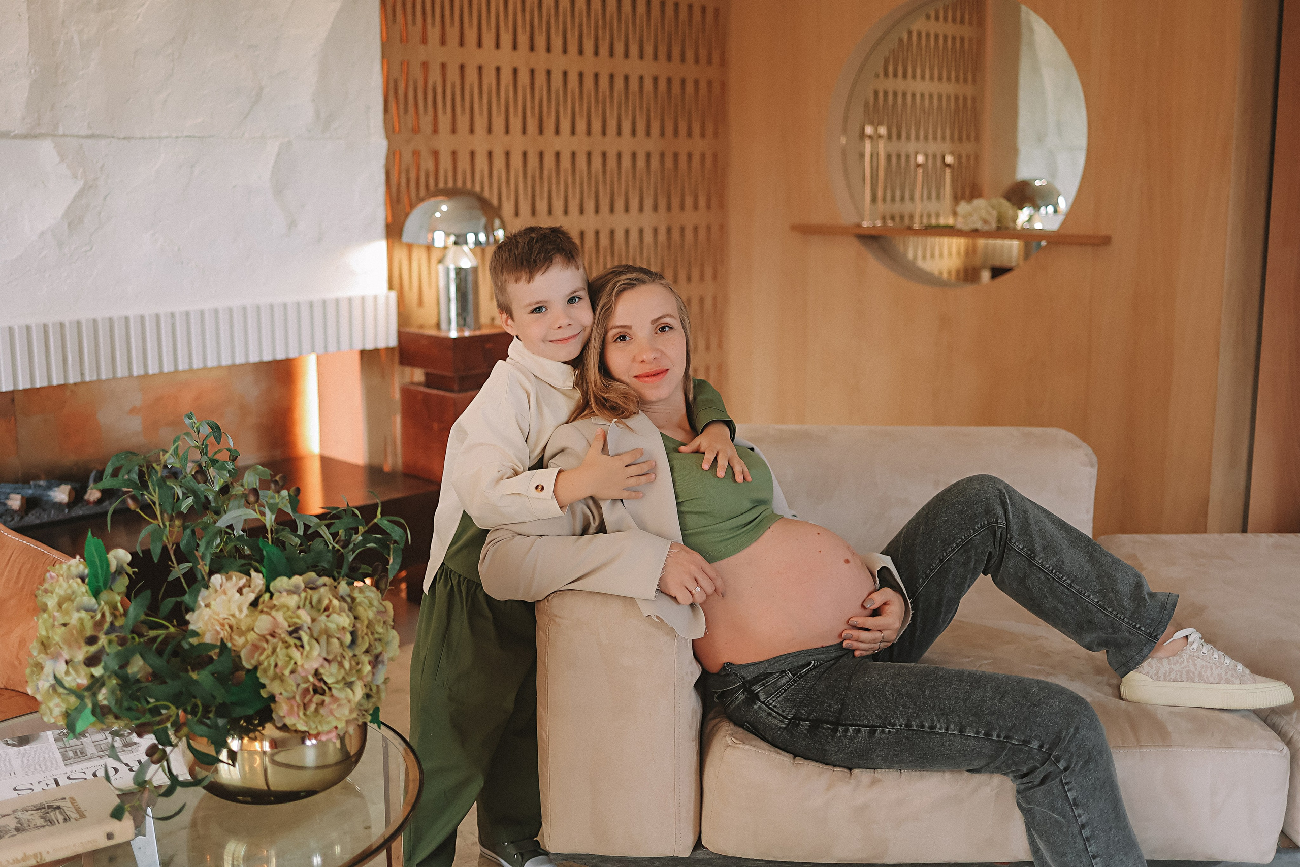 Фататум циклорама и зал. Семейный фотограф Тюмень, фотограф на роды Салмина Мария