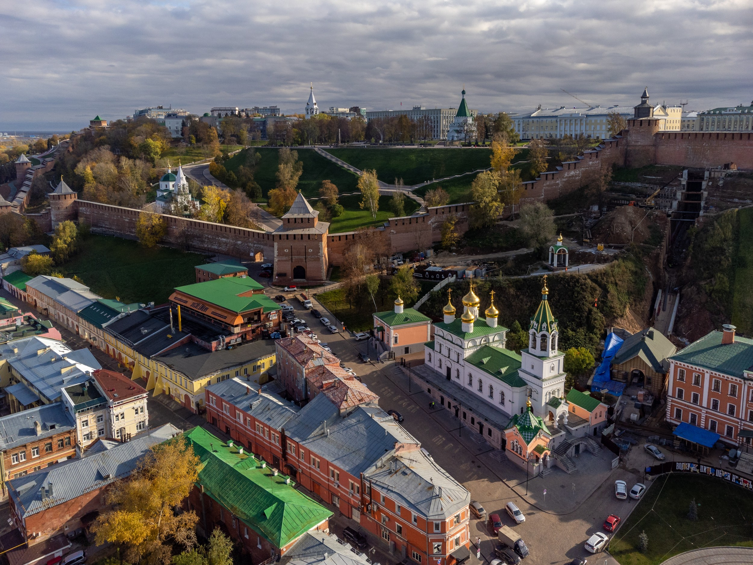 Казанская церковь и нижегородский кремль