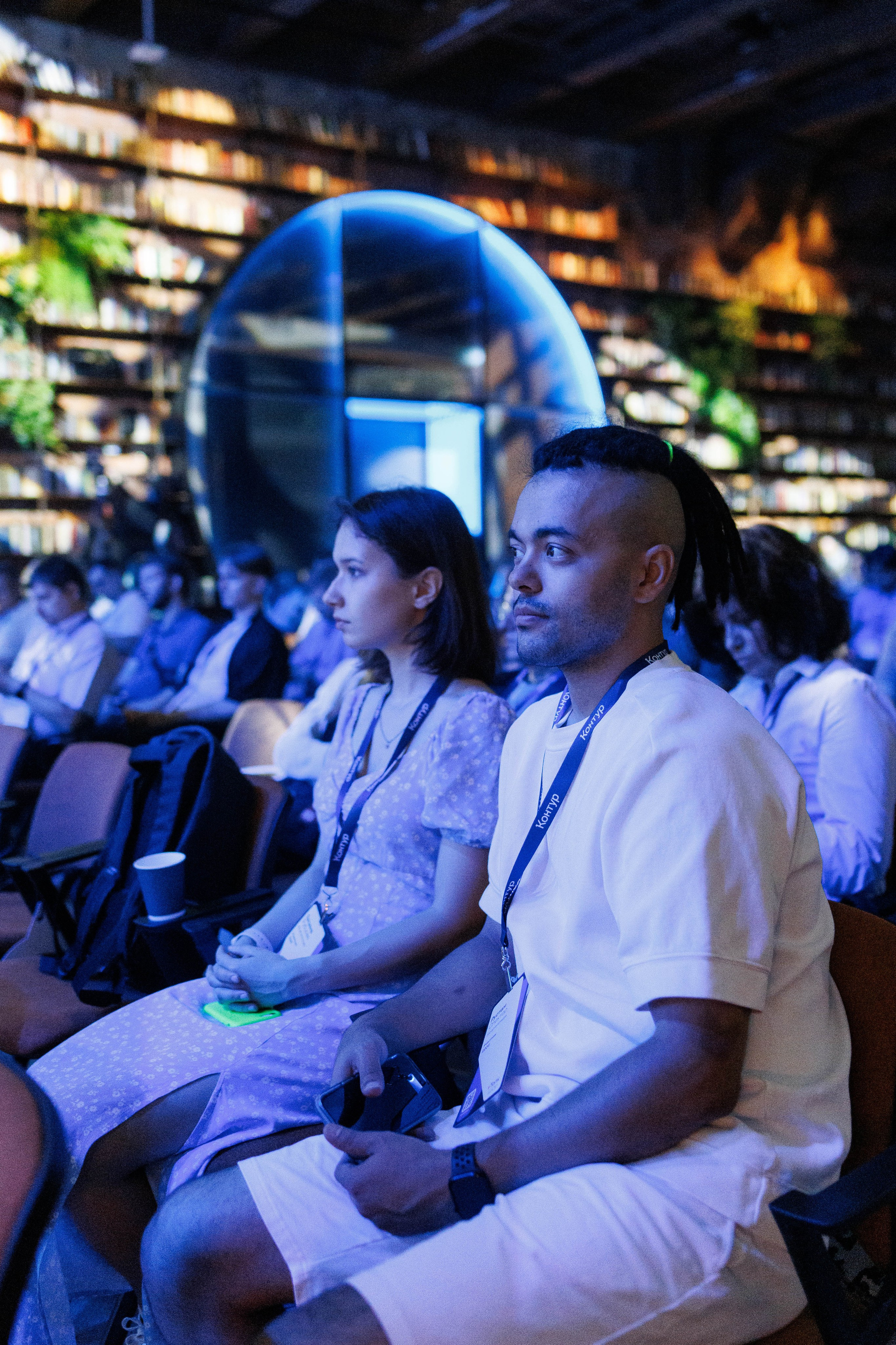 Контур Talk. Репортажный Фотограф в Москве Юра Гушан