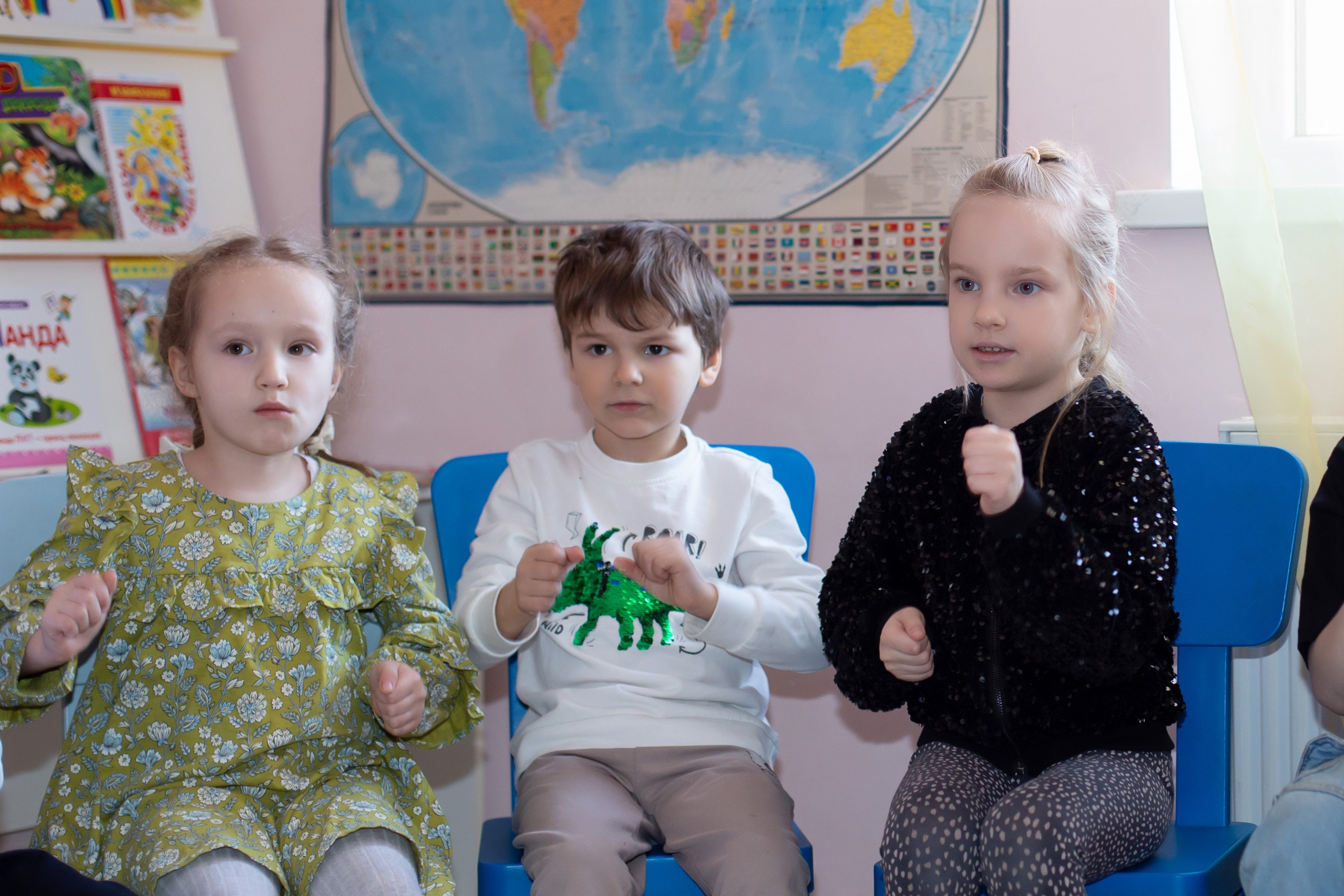 Выпускной фотоальбом 2025. Семейный фотограф в Санкт-Петербурге