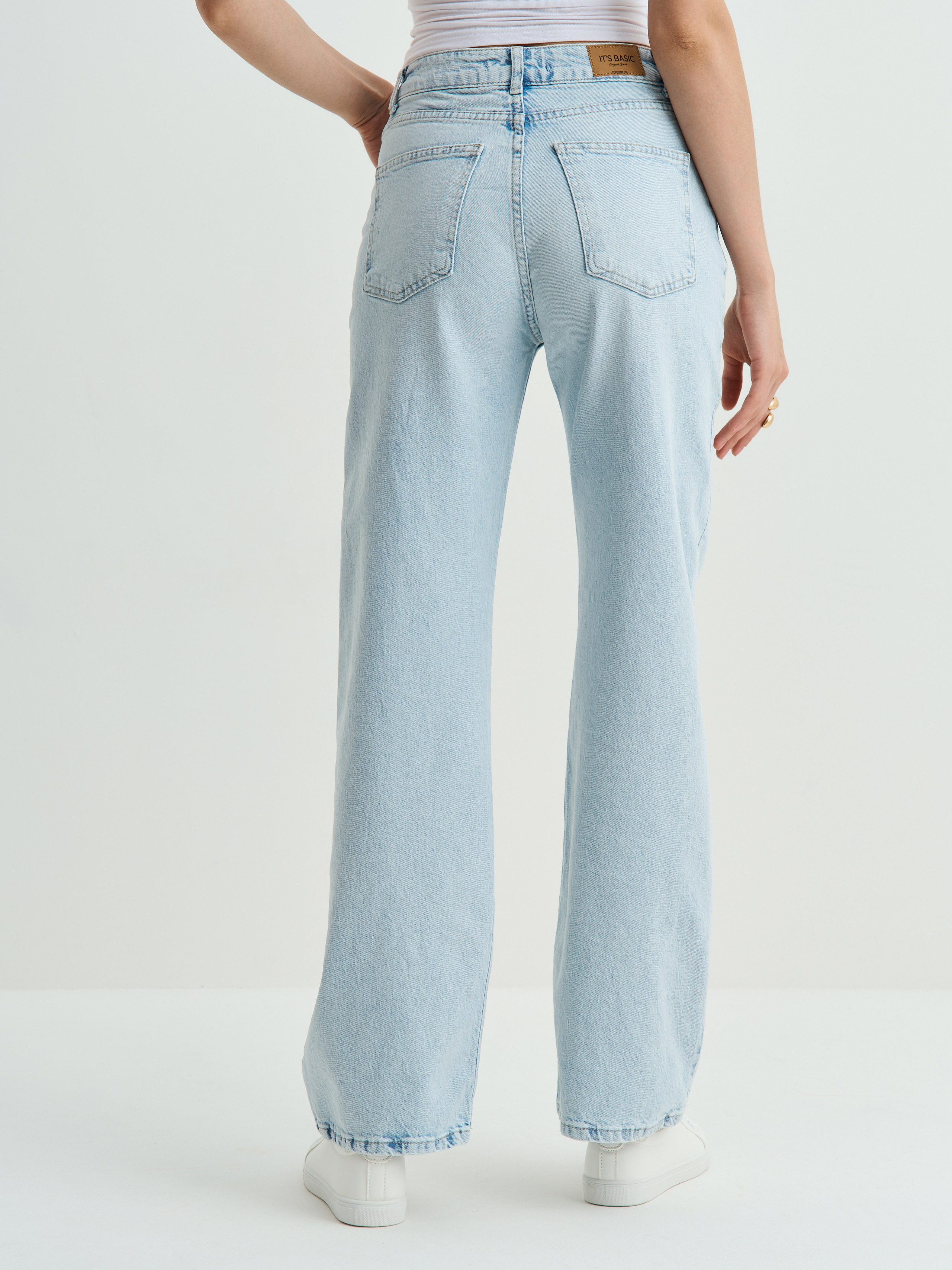 ADAMANTI NORE. Кирилл Гольцберг | фотограф для брендов одежды и бизнеса