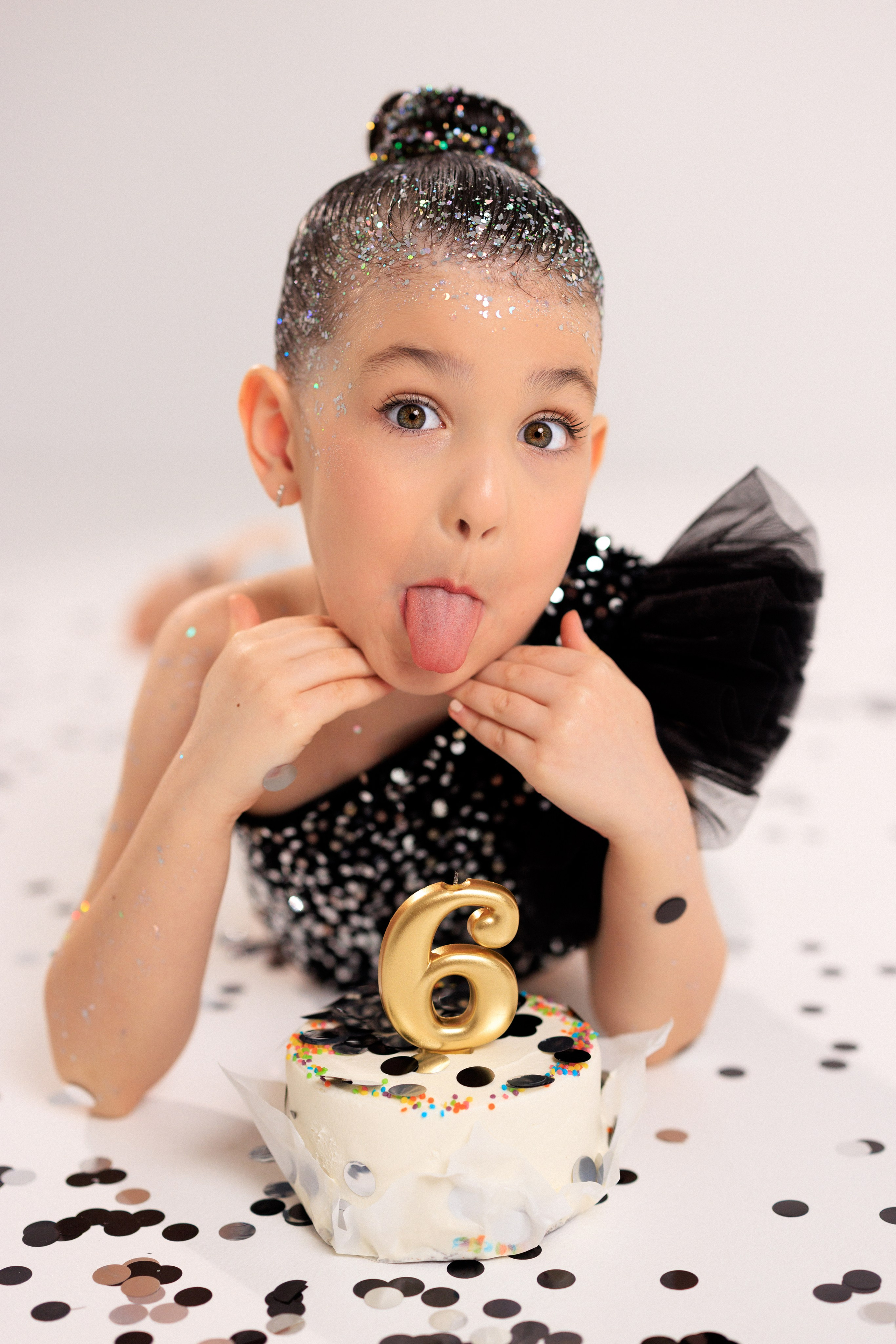 Фотосессия к Дню рождения девочки 6 лет. Семейный и детский фотограф в Краснодаре Анна Трашкова