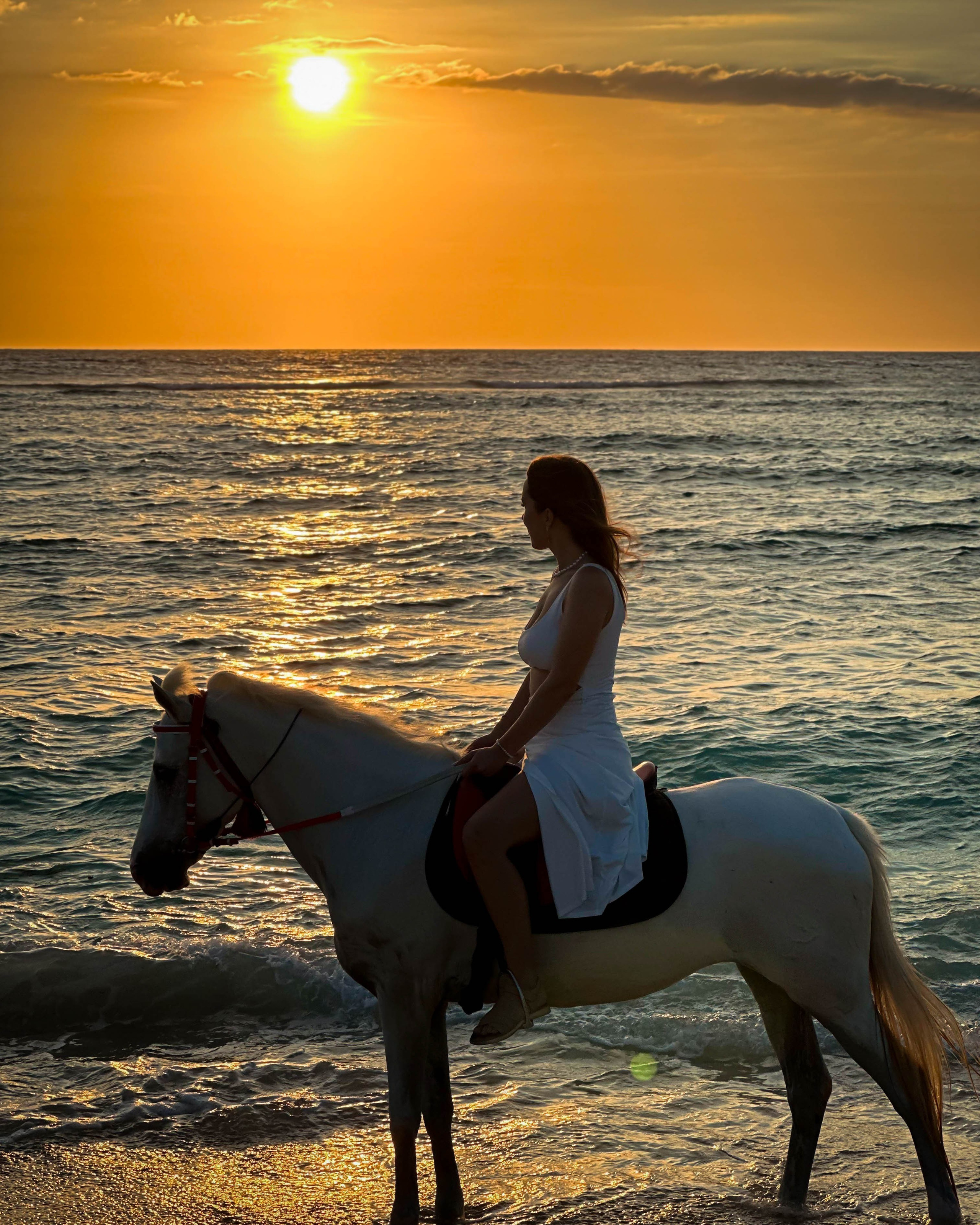 Cocana Resort, Gili, Indonesia. Alina and Vlad — hotel & brand content creators