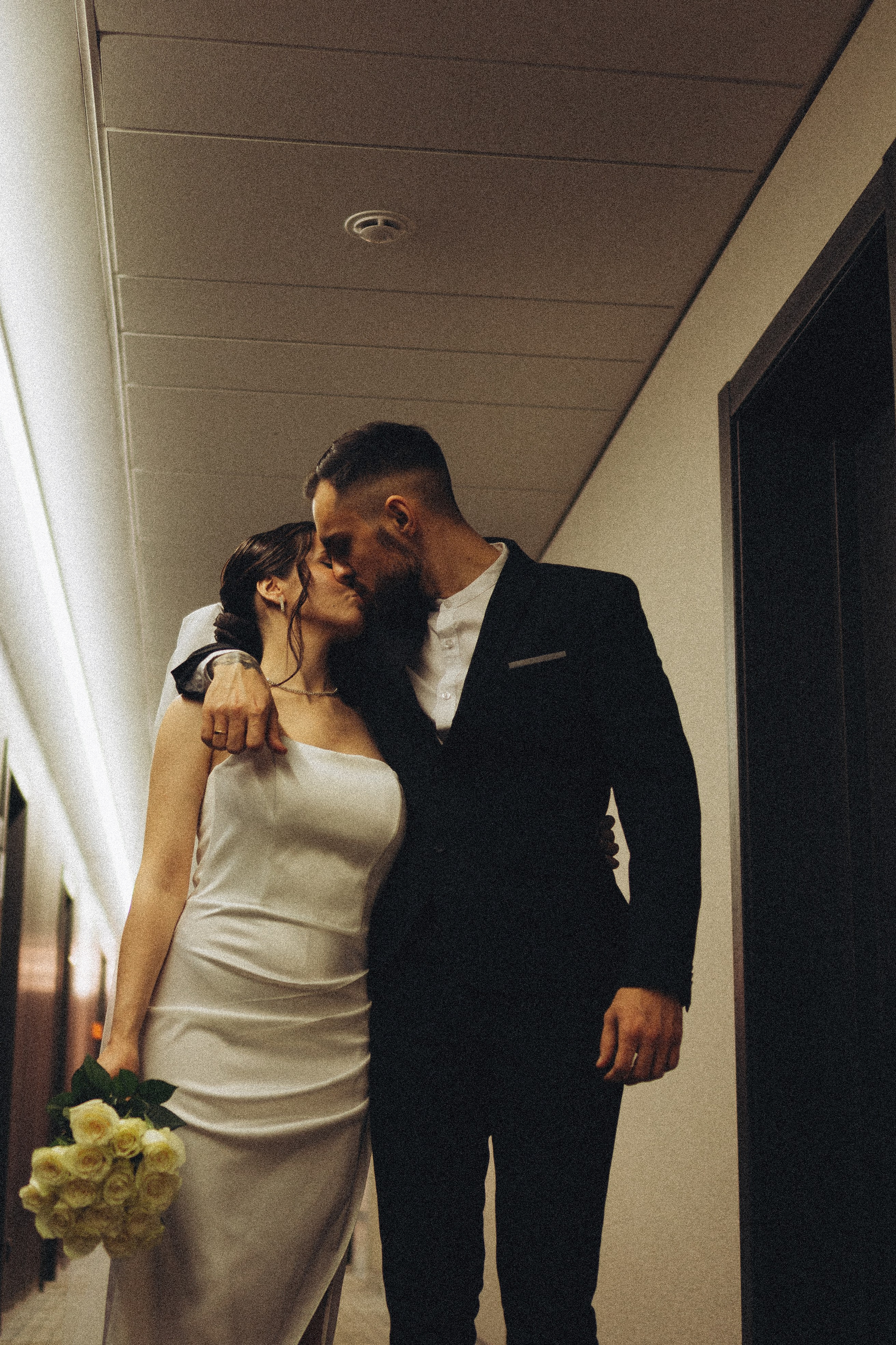 СВАДЕБНАЯ СЬЕМКА СБОРОВ ЖЕНИХА И НЕВЕСТЫ В ОТЕЛЕ И ТАКЖЕ ФОТОСЕССИИЯ В ОТЕЛЕЕ МЕГАПОЛИС БРЯНСК. Профессиональный фотограф, Санкт-Петербург — Виктория Богомолова