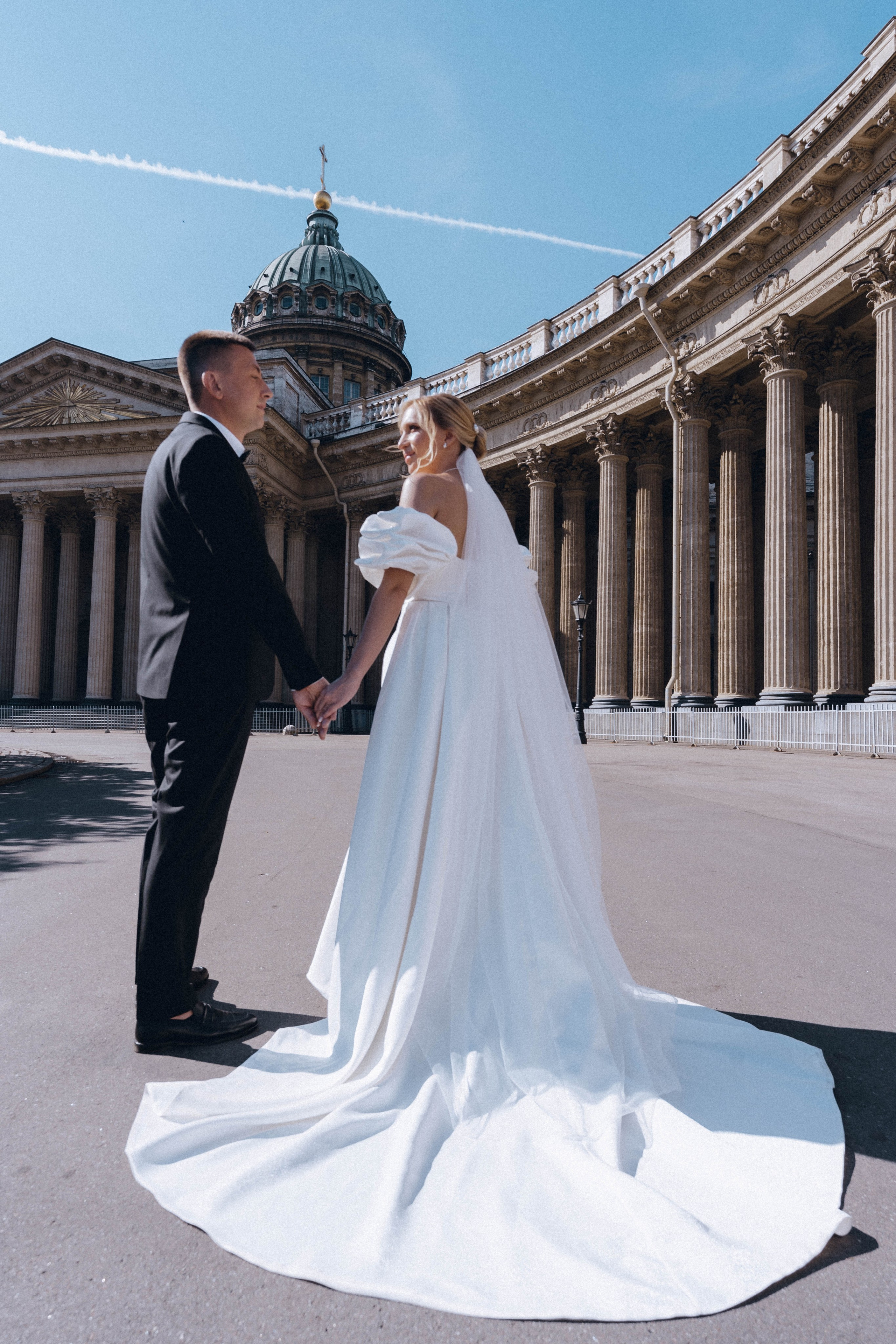 СВАДЕНБНАЯ СЬЕМКА НА КАТЕРЕ ПО КАНАЛАМ САНКТ-ПЕТЕРБУРГА И В АКВАТОРИИ НЕВЫ. Профессиональный фотограф, Санкт-Петербург — Виктория Богомолова