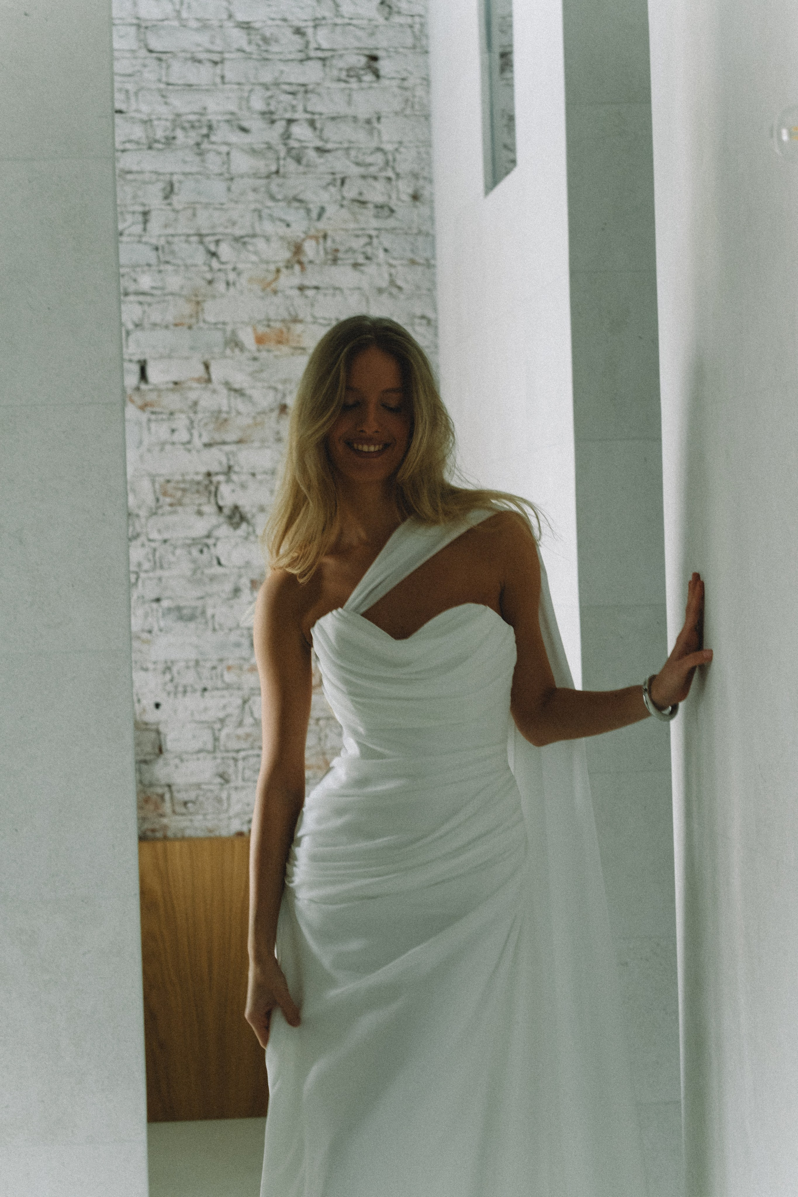 ЭЛЕГАНТНАЯ СВАДБЕНАЯ СЬЕМКА ЖЕНИХА И НЕВЕСТЫ В ДОРОГОМ ОТЕЛЕ САНКТ-ПЕТЕРБУРГА. Профессиональный фотограф, Санкт-Петербург — Виктория Богомолова