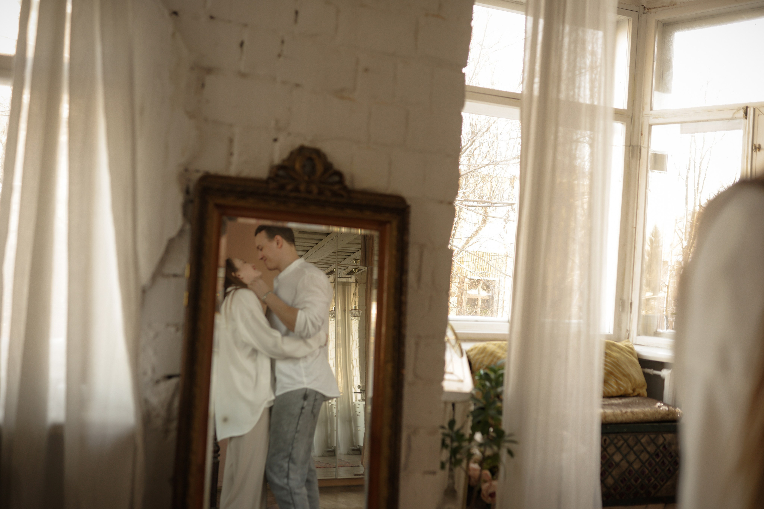 Черное-белое