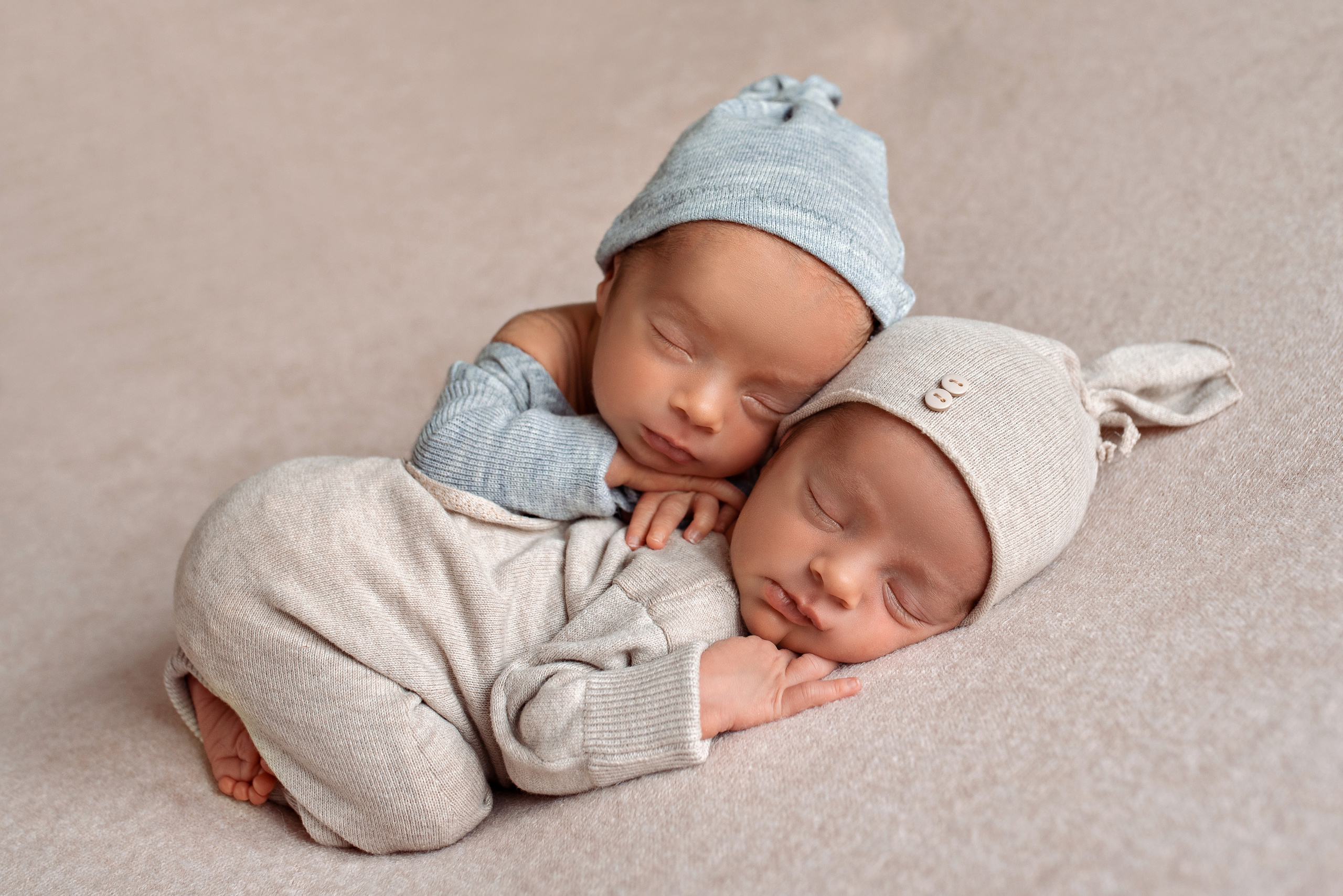 Двойняшки. Фотограф новорожденных и детей до года в Челябинске Иванова Елена