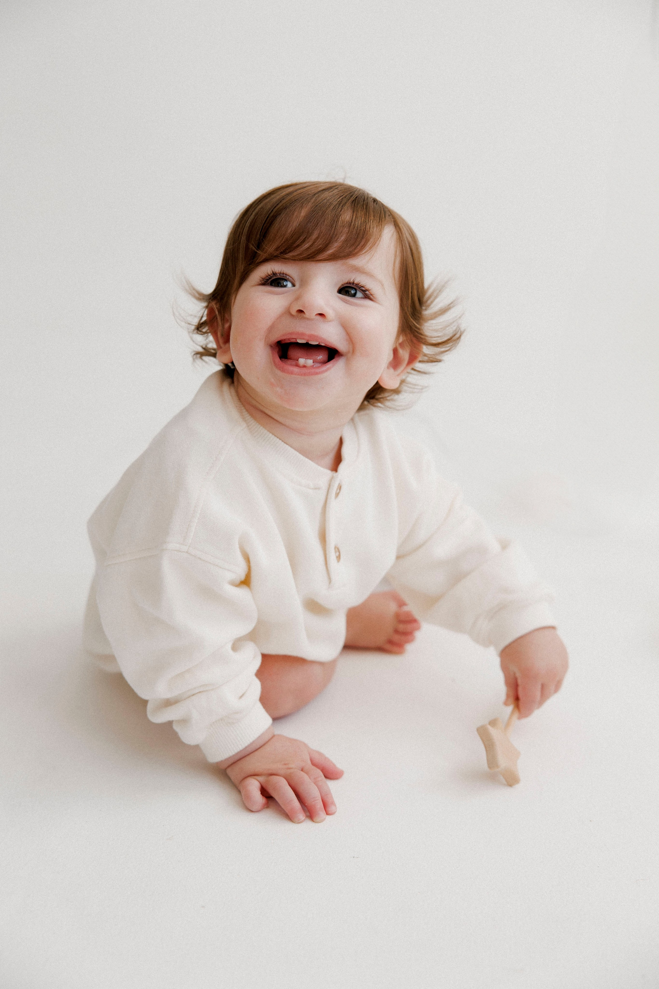 One year inside the White studio. Wedding and family photographer