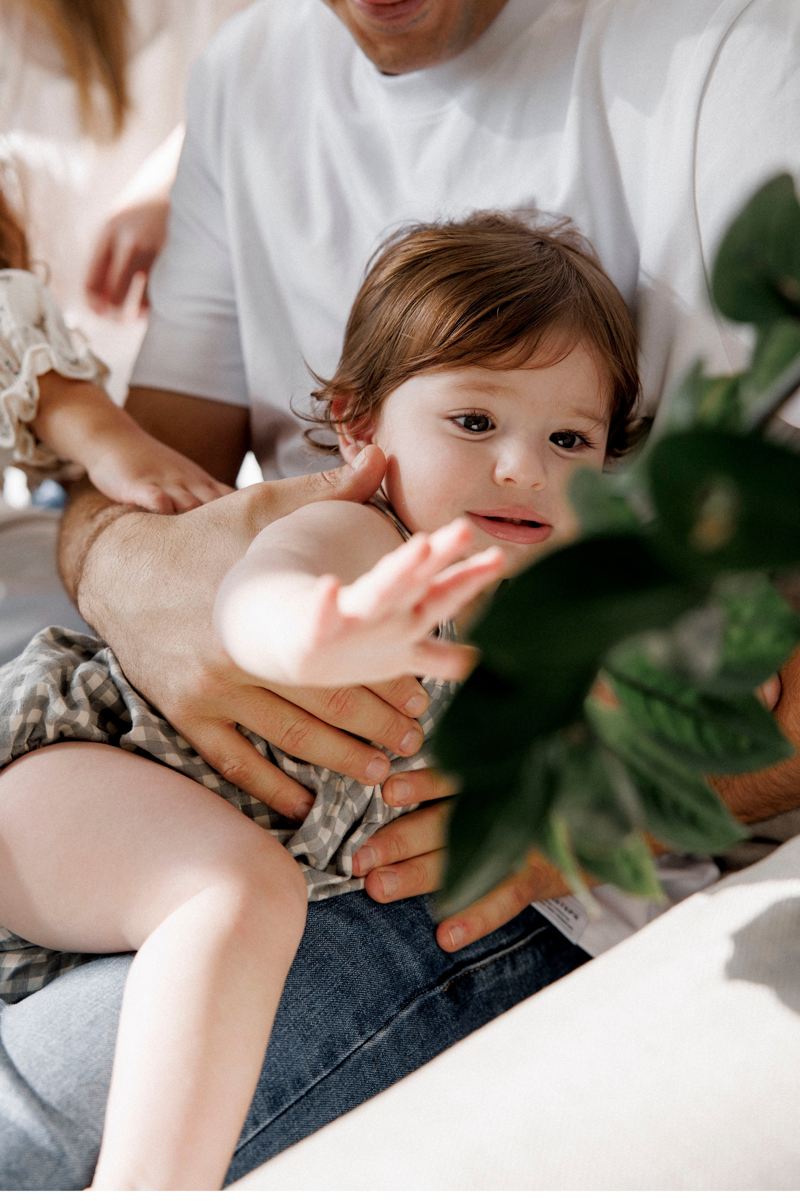 One year inside the White studio. Wedding and family photographer