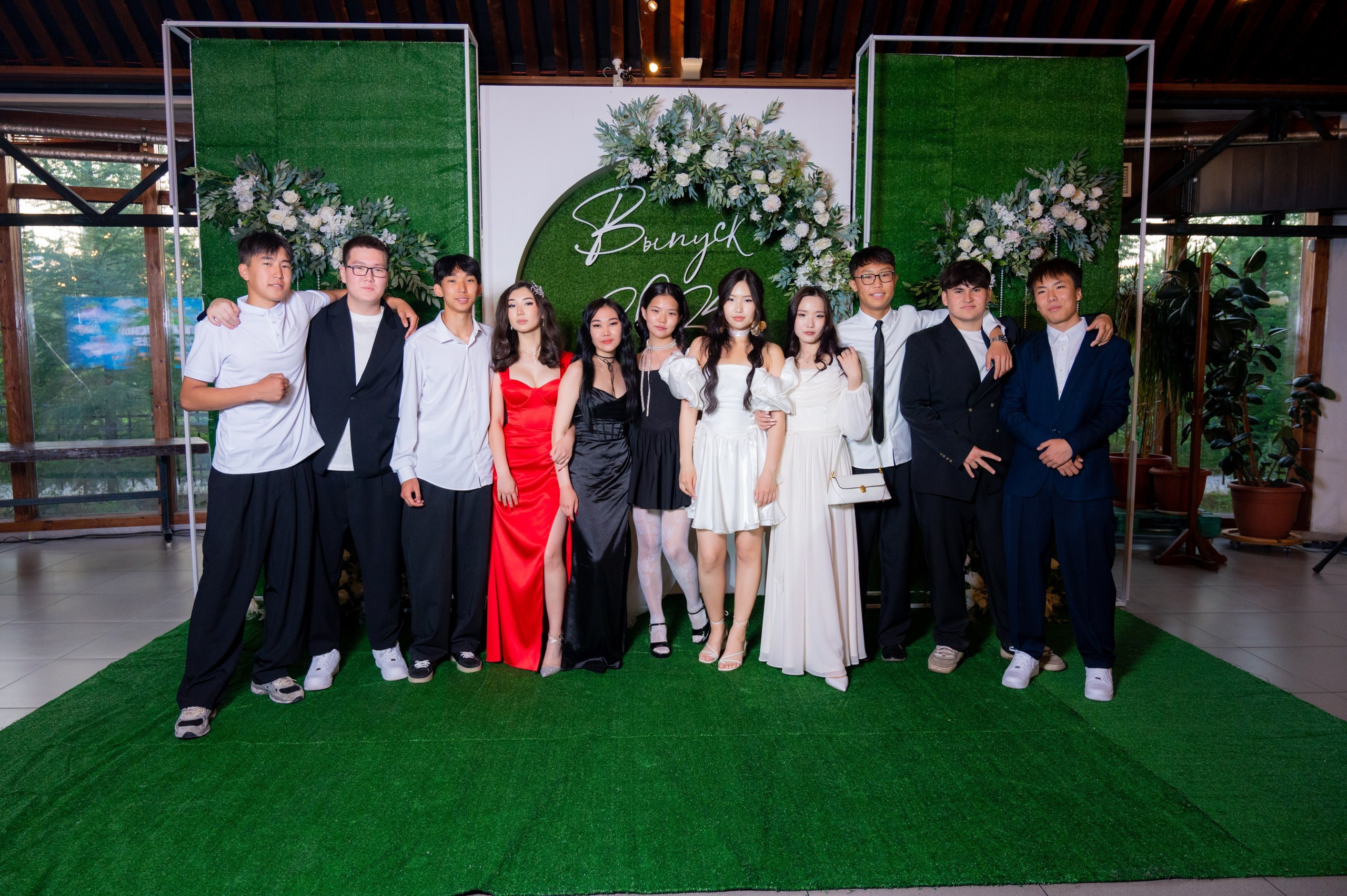 Выпускной 11 класс. Женский и семейный фотограф Елизова Оля г. Улан-Удэ