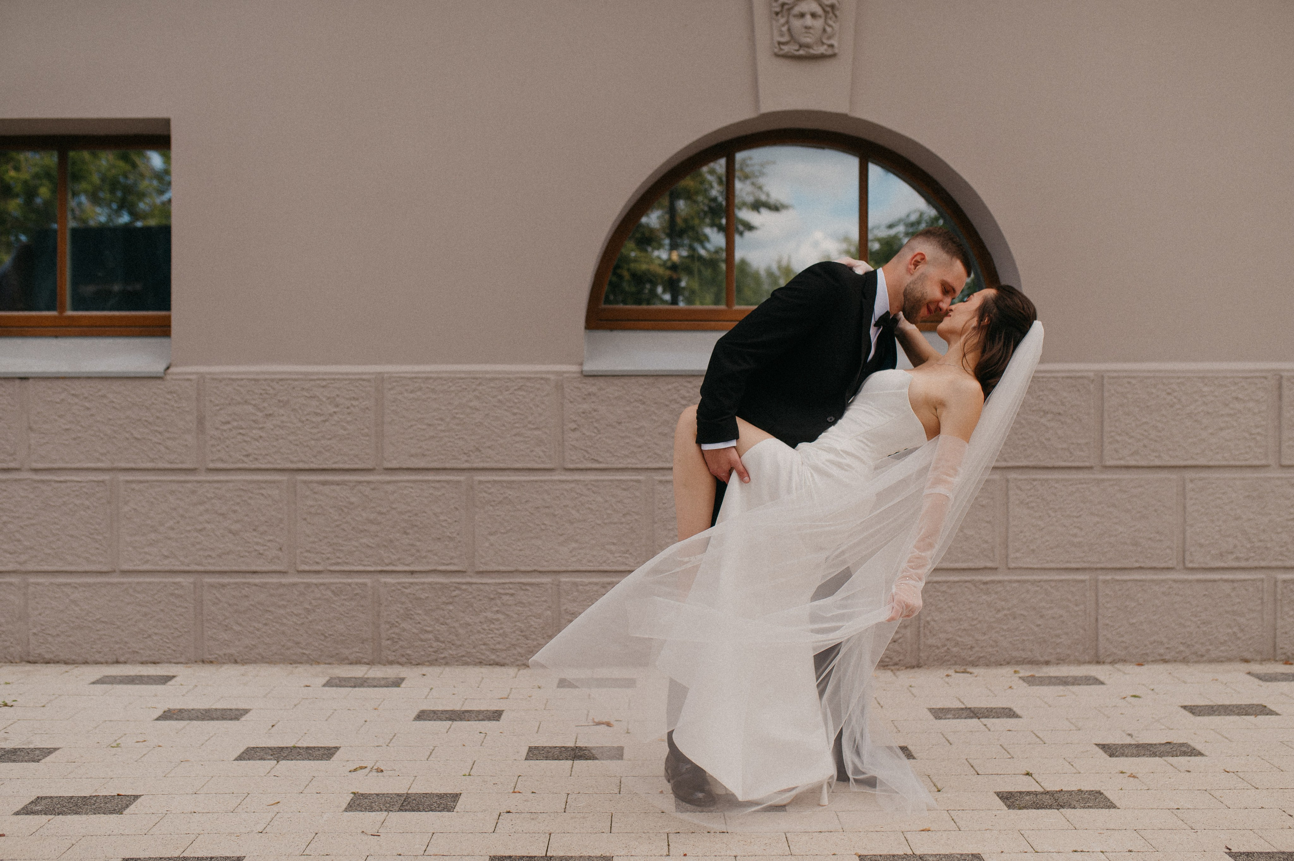 03.08.2024. RETOUCH-HOUSE