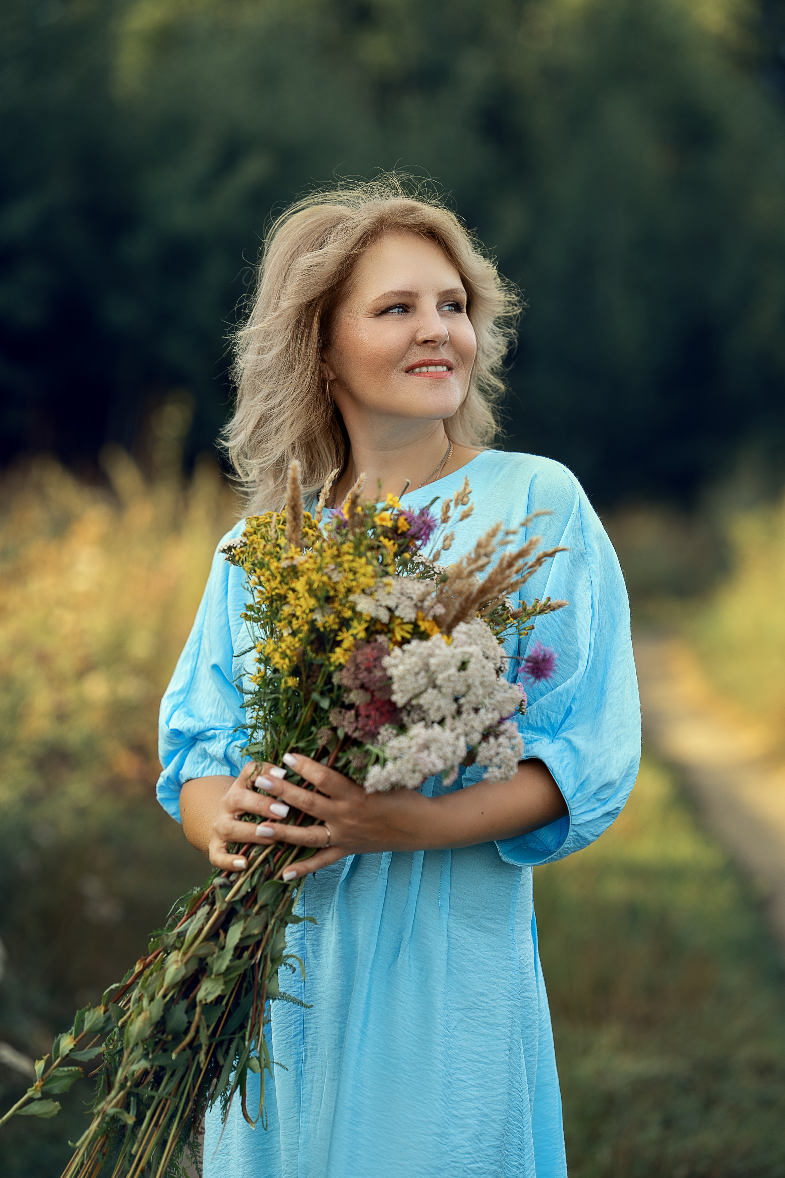 Александра. Главная