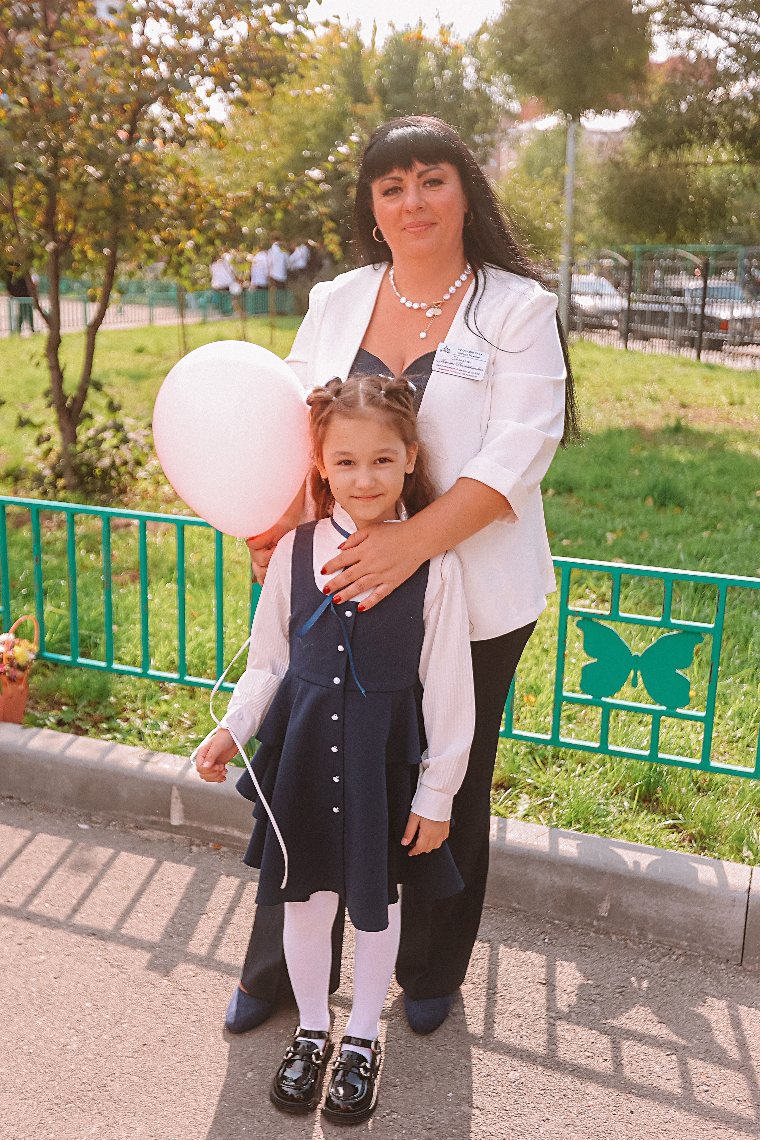 1 сентября линейка+кл час+портреты. Семейный фотограф Тюмень, фотограф на роды Салмина Мария