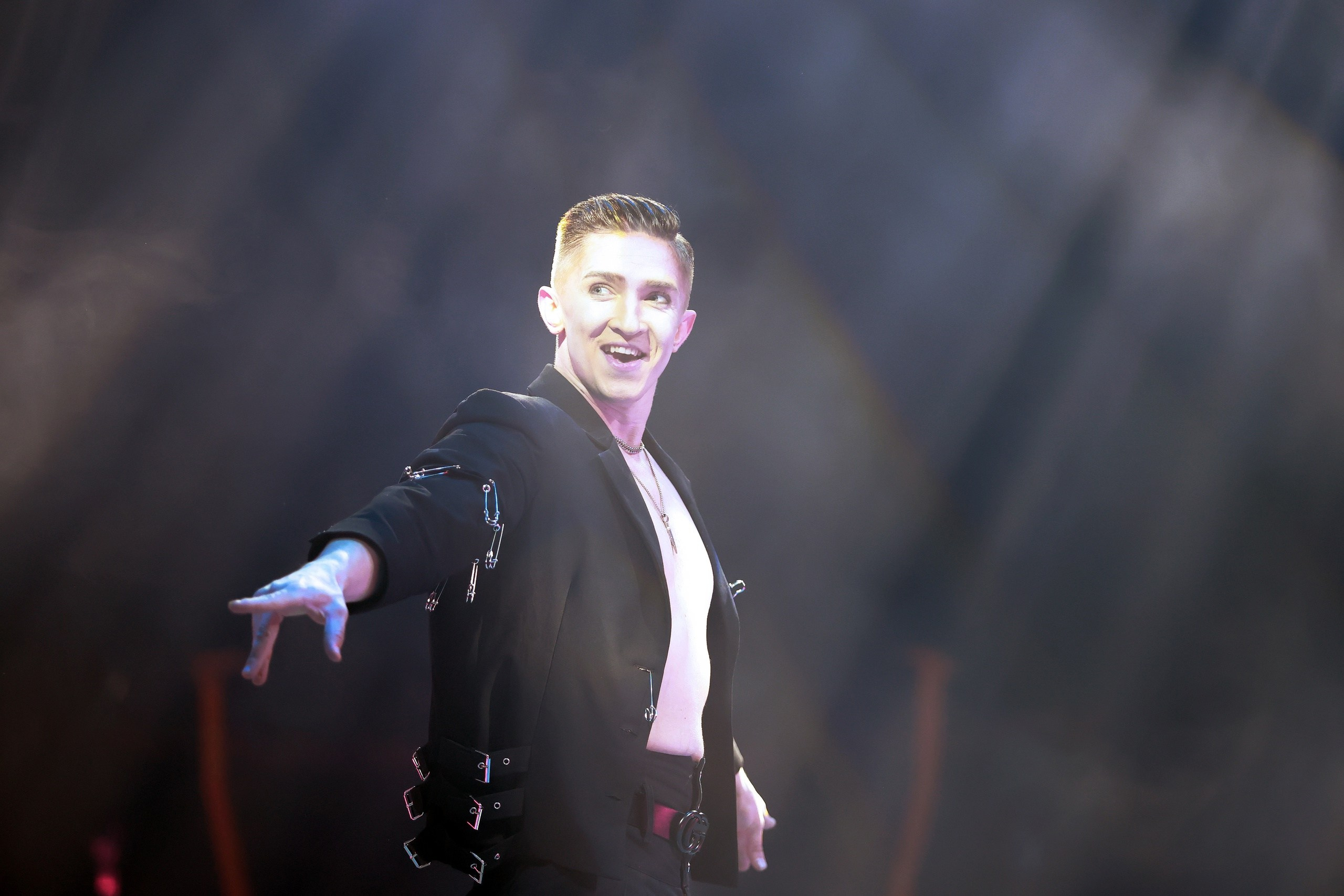 Реальность и иллюзия сплетаются в танце света и теней. Фотограф | Видеограф в Кургане, Тюмени и Челябинске