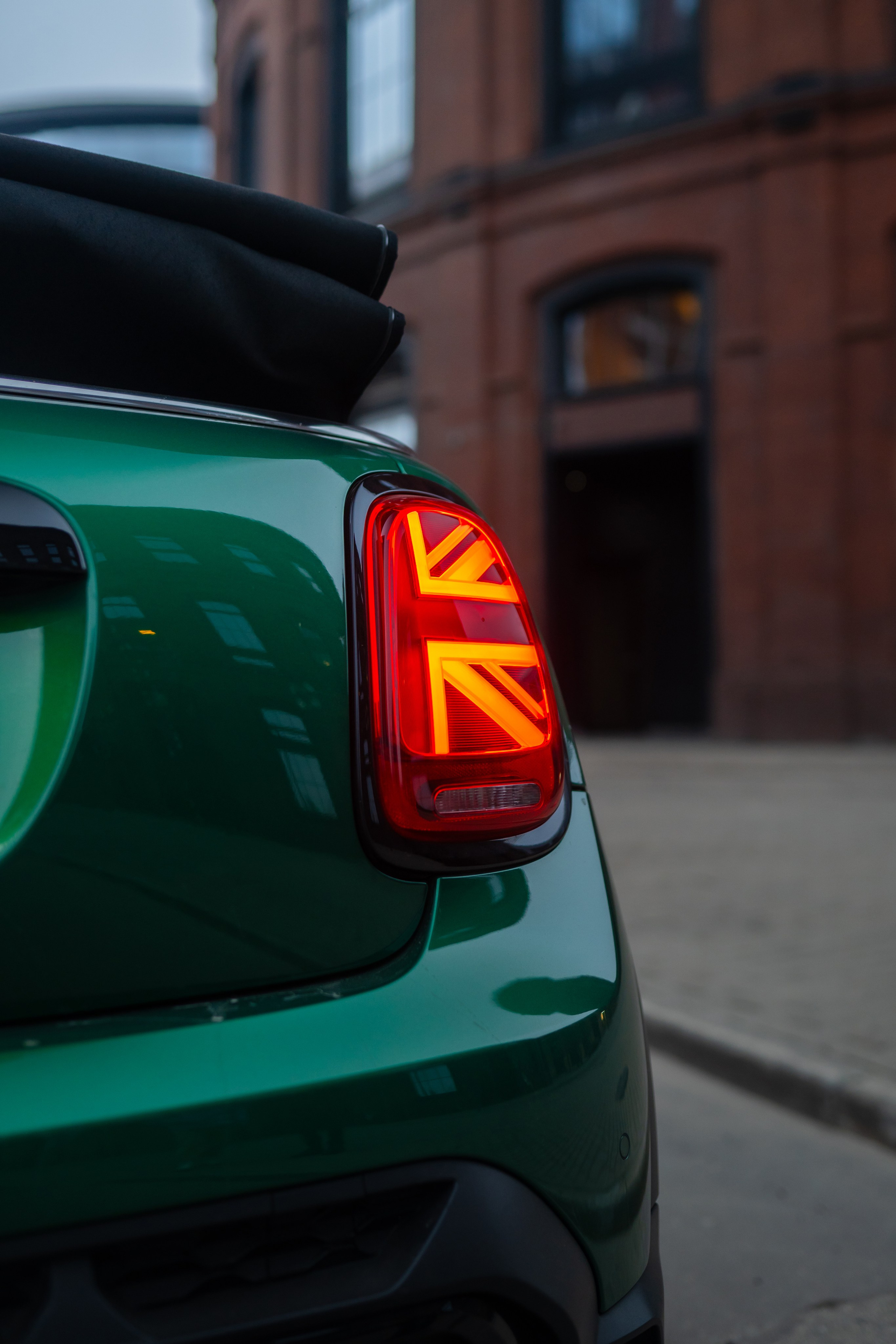 MINI JCW & Mercedes Benz SLK300. Mirllaev