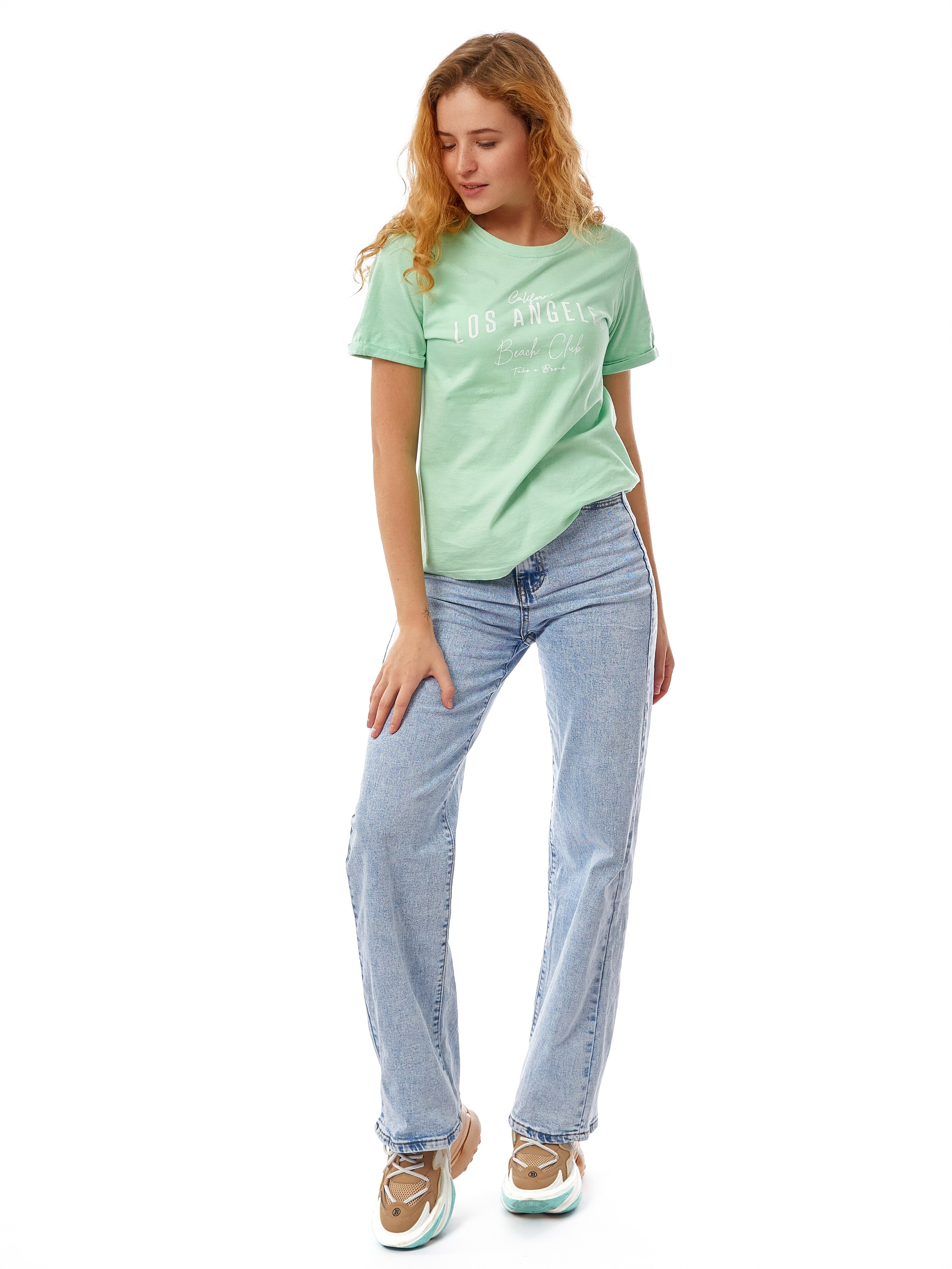 Джинсы женские. Каталожный предметный фотограф