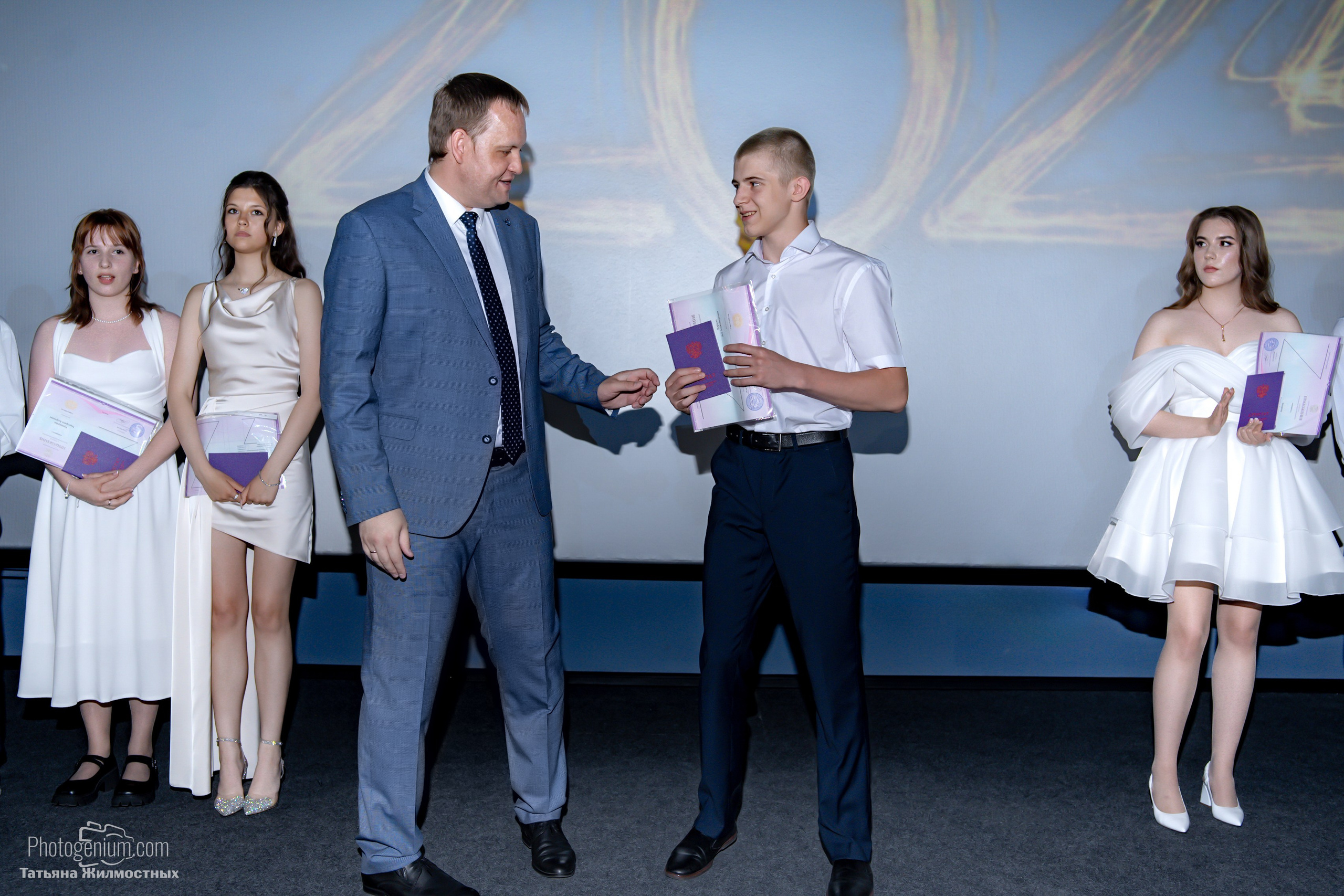 Выпускной 9"Д» класс школа № 35. Фотограф Нижний Новгород Татьяна Кейод
