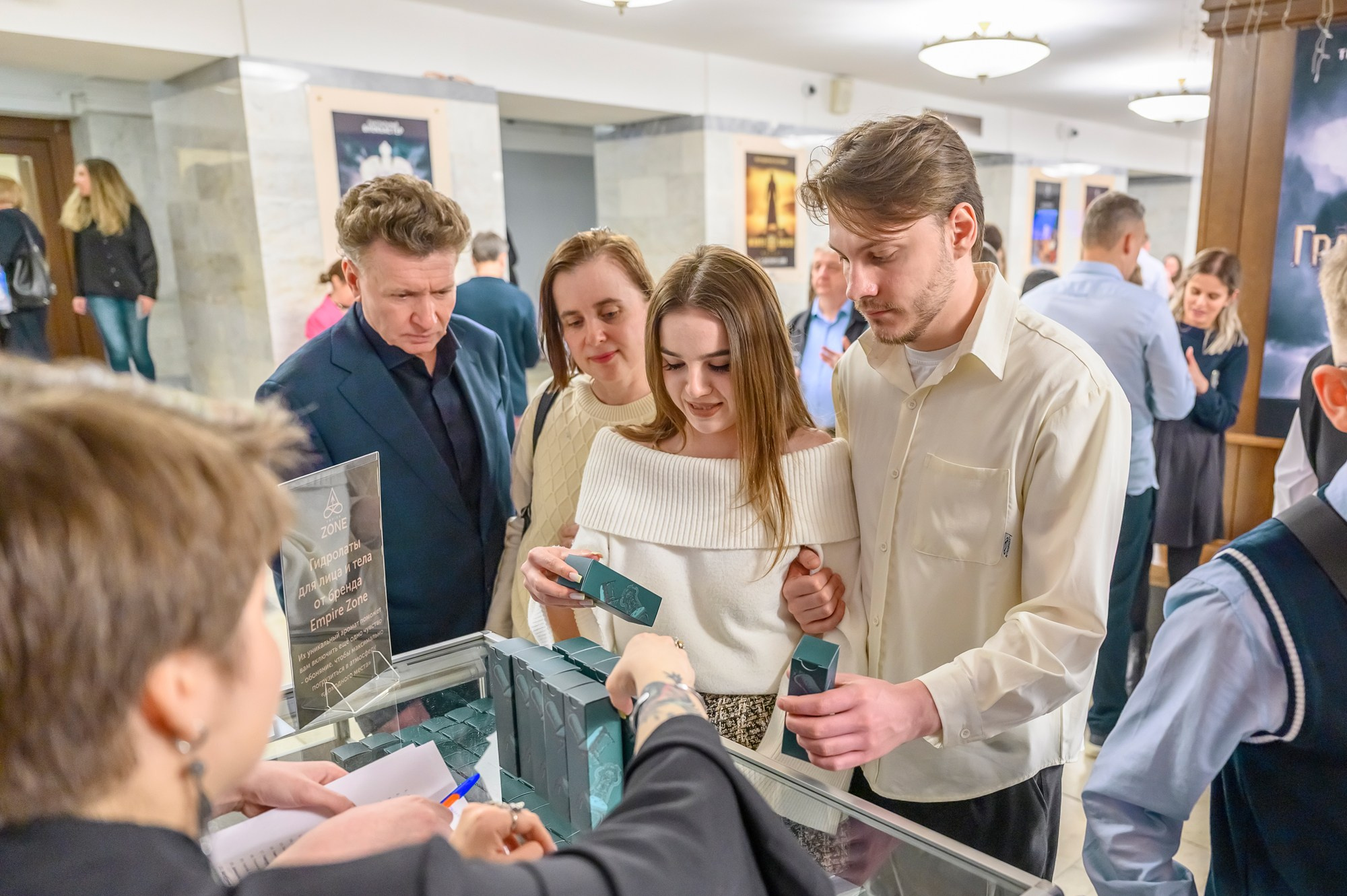 Репортажная съемка мероприятия «Ночь театров» в Московском театре оперетты. 2025. Фотограф Анна Мельникова | Москва