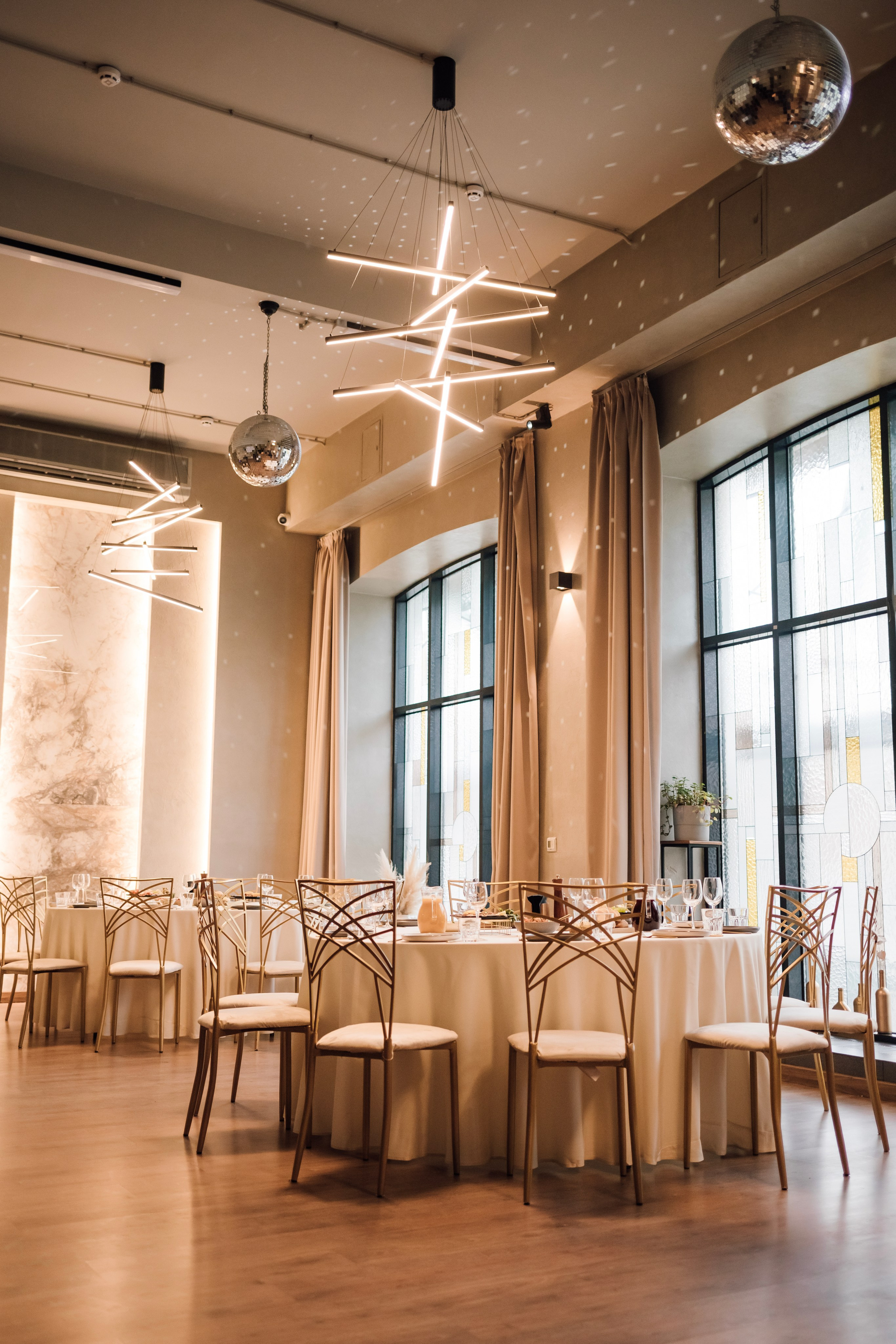 Таня и Миша. Свадьба в лофте. Свадебный и семейный фотограф в Москве Евгения Лисина