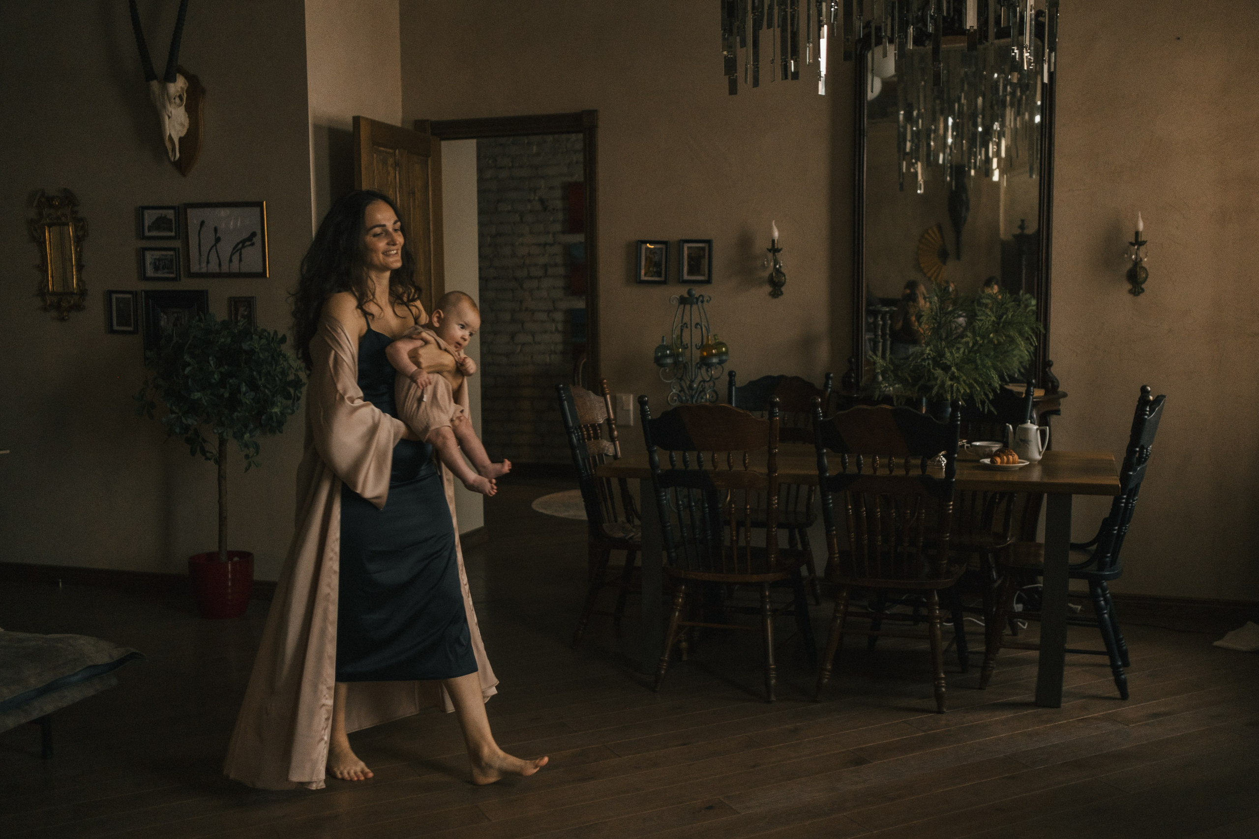 Мама и малыш. Питерское утро Светы и Мироши. Фотограф в Москве (готова приехать к вам в город)