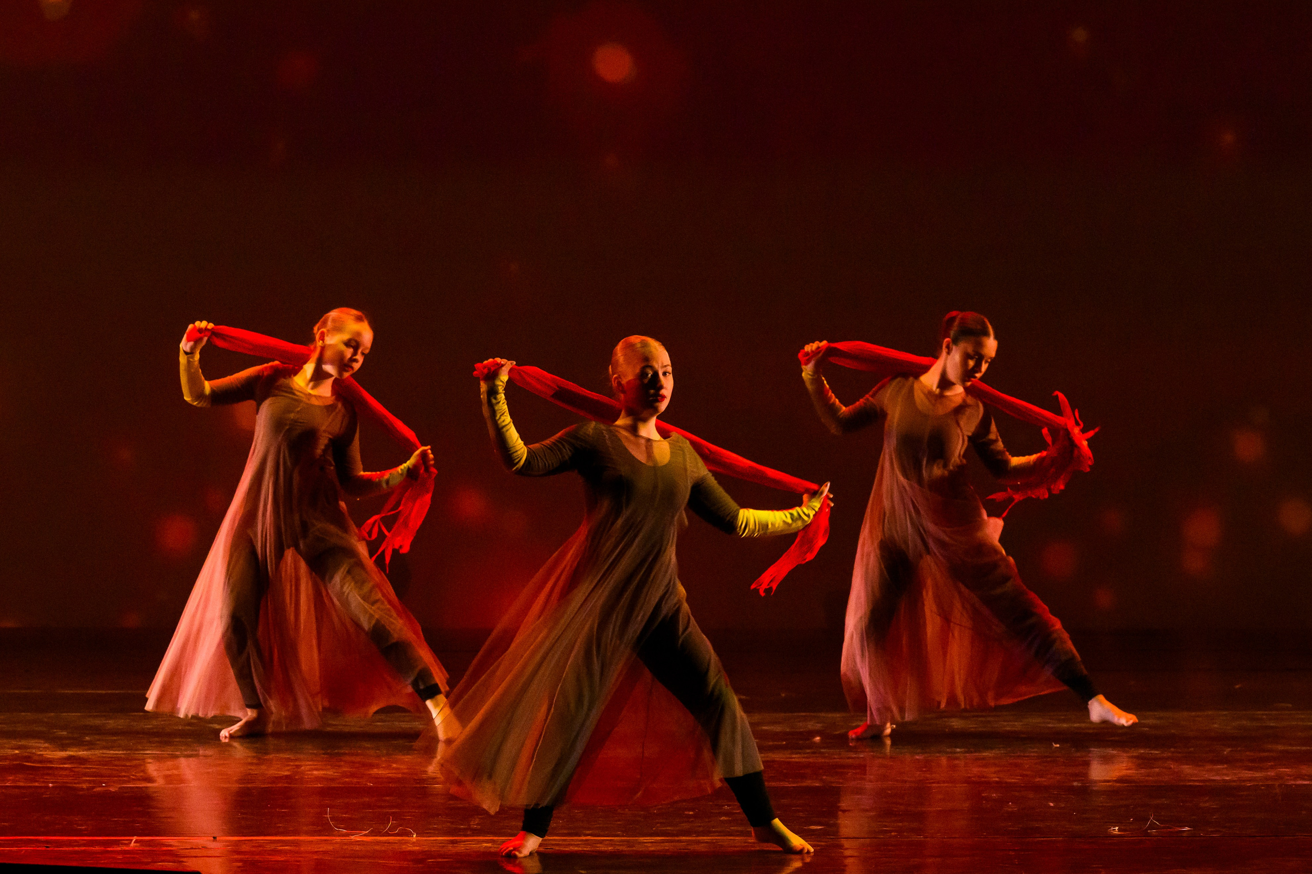 23 апреля, часть 1, БКЗ Октябрьский, г. Санкт-Петербург. Золотое яблочко