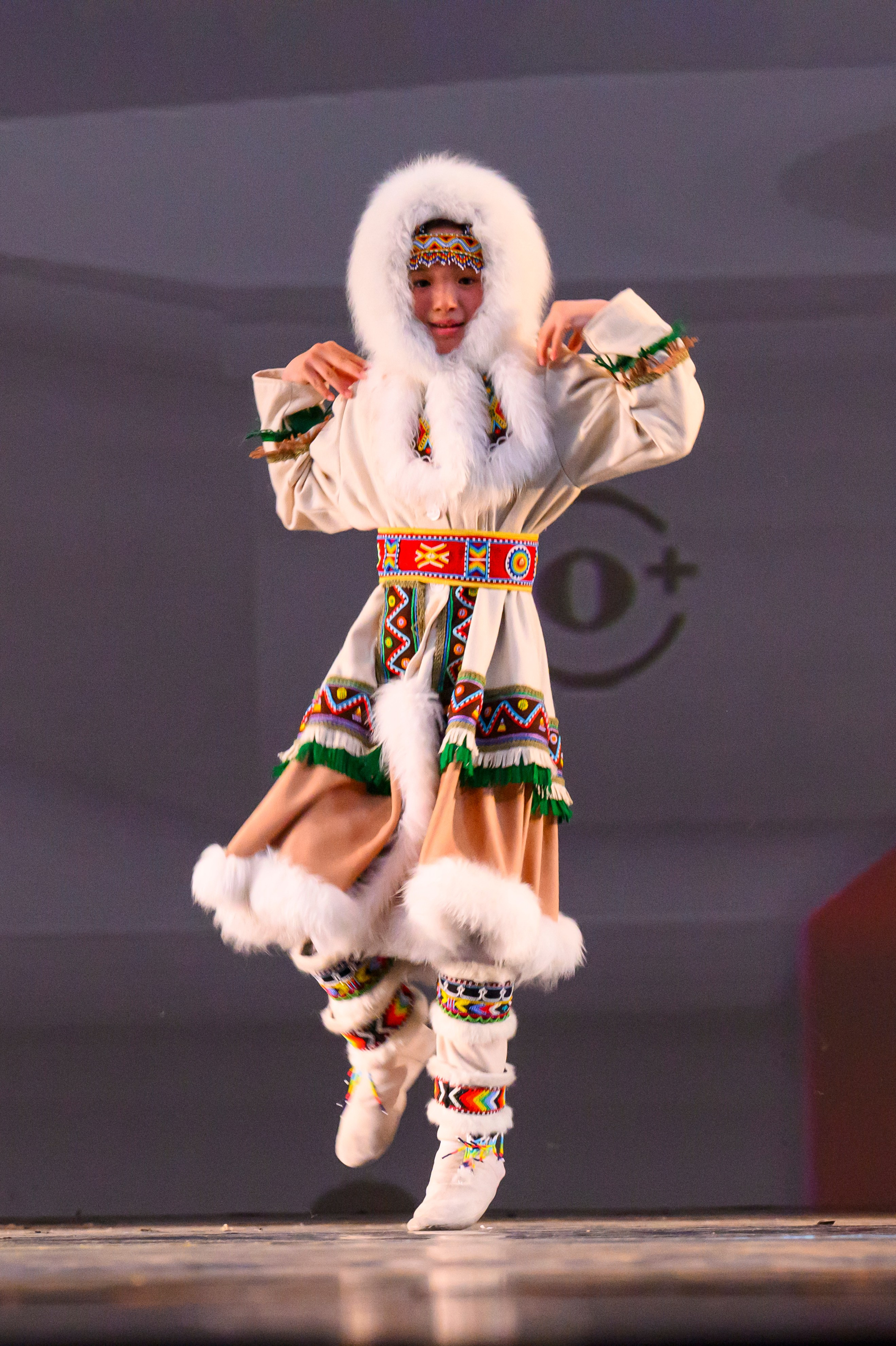 23 апреля, часть 1, БКЗ Октябрьский, г. Санкт-Петербург. Золотое яблочко