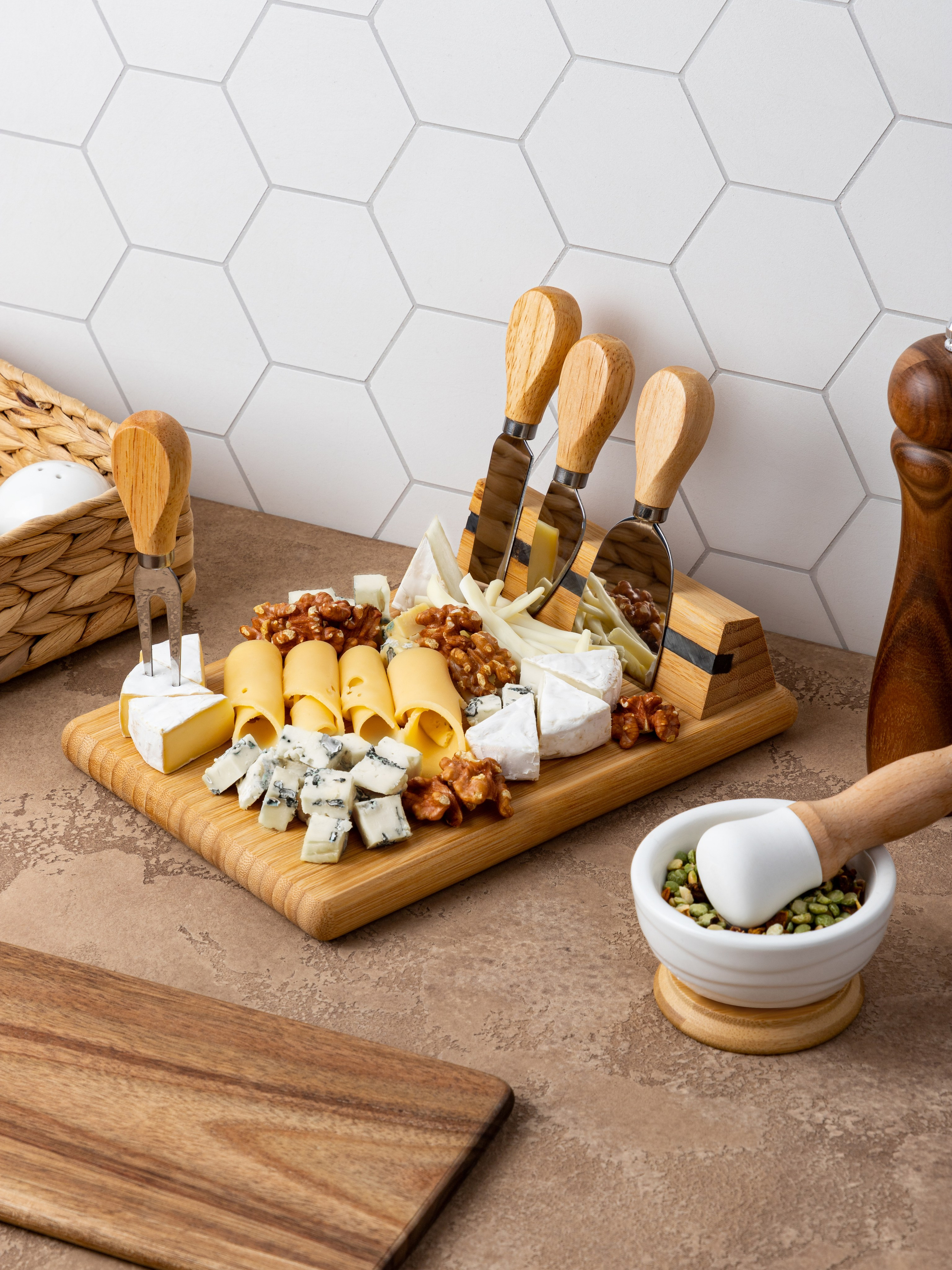 Elan Gallery Serving. Ретушёр. Портретная и предметная съёмка. Москва