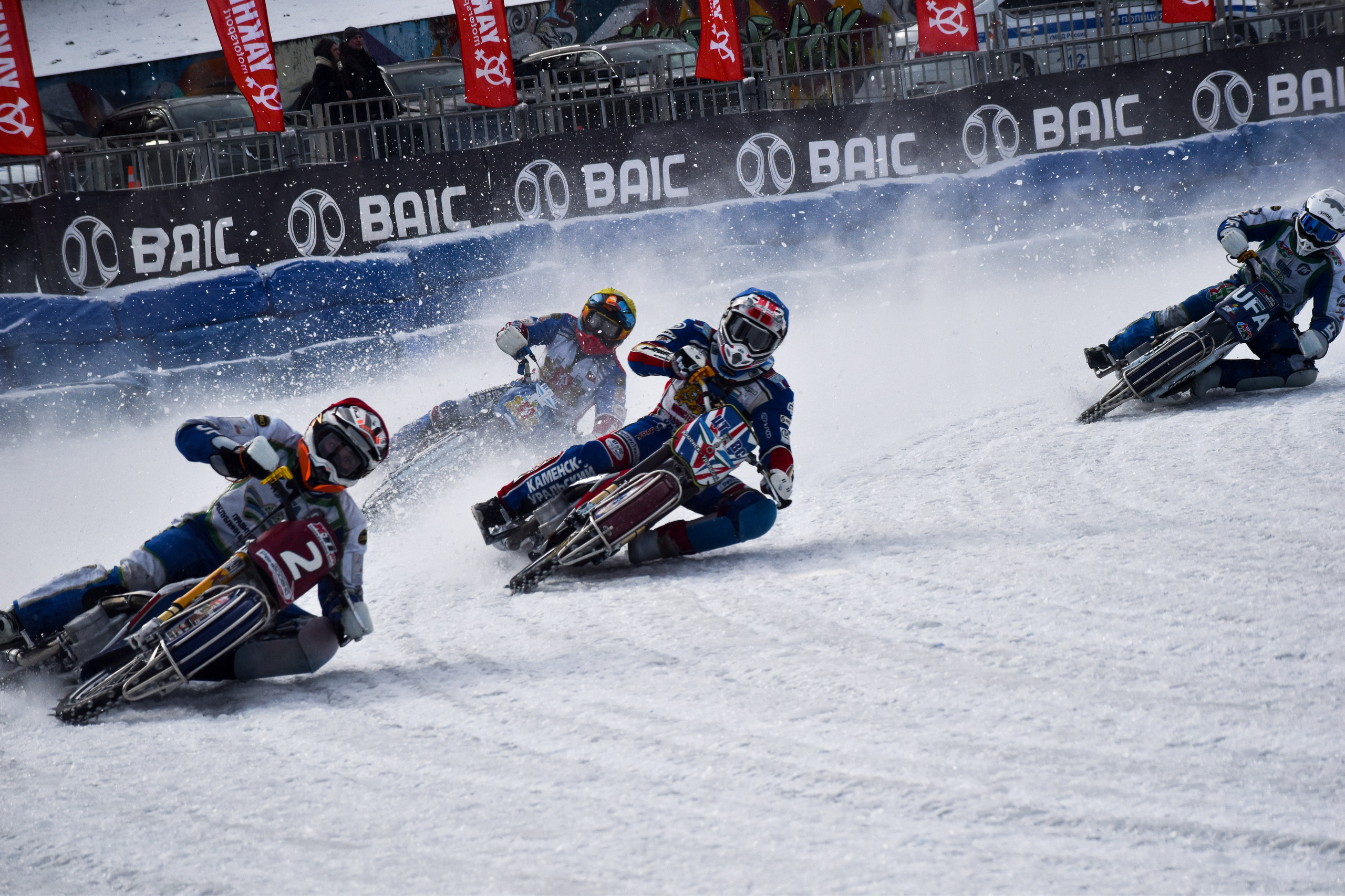 Ледовый спидвей 2025. Голосов Дмитрий — автоспортивный фотограф