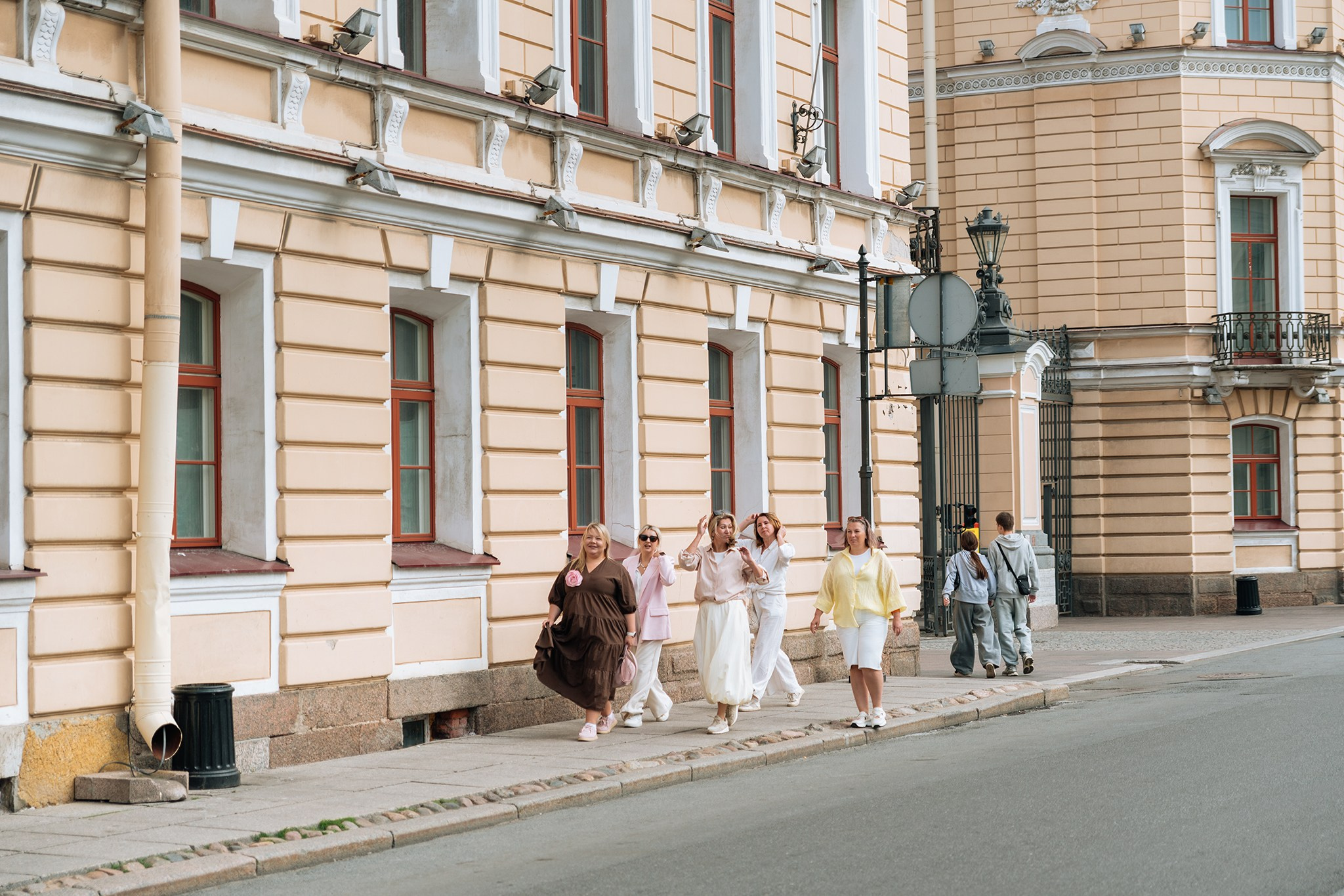 Прогулка по Питеру. Июнь 26. Репортажный фотограф в Санкт-Петербурге Анастасия Клёпова