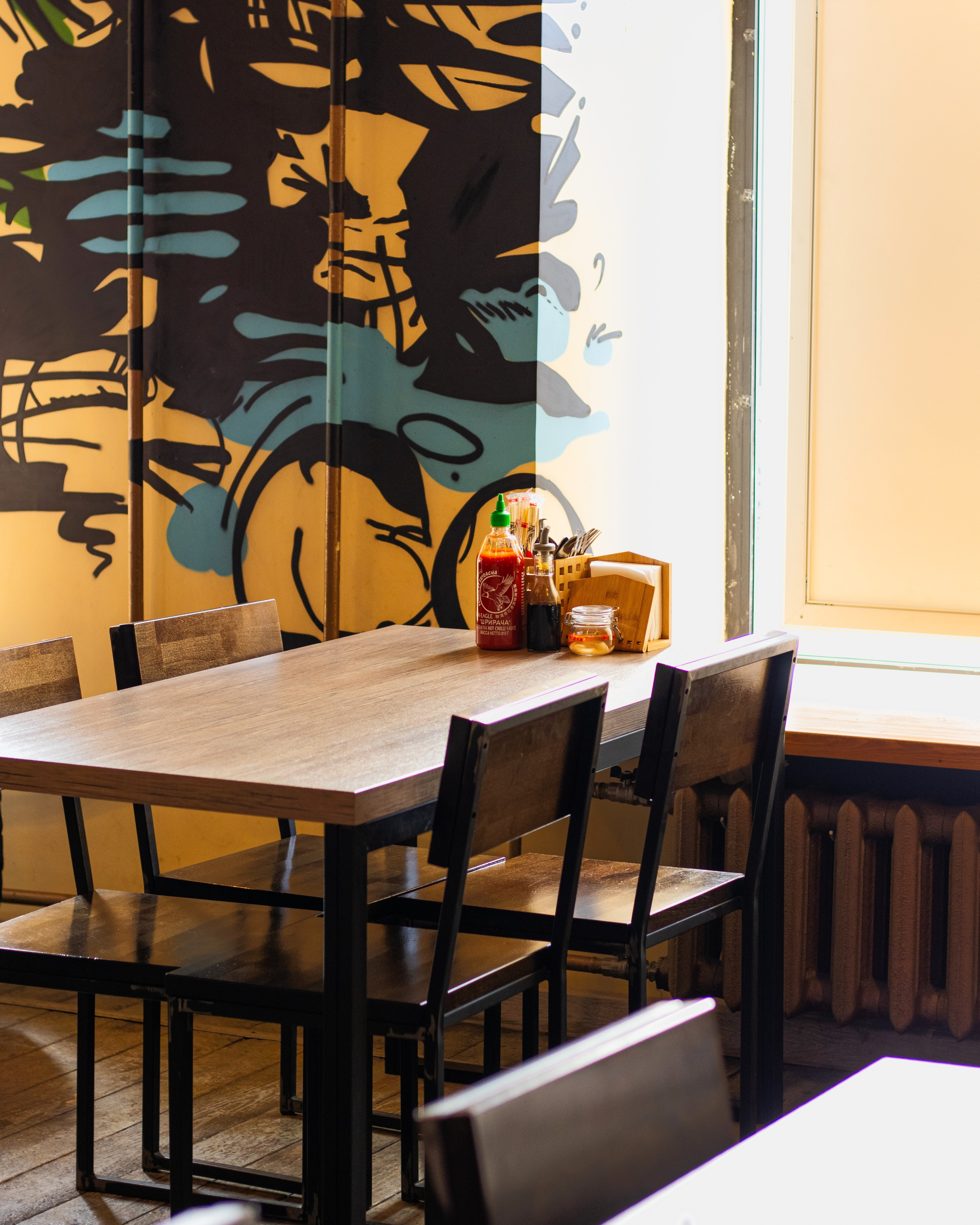 Интерьер вьетнамского кафе "Избушка ФО"