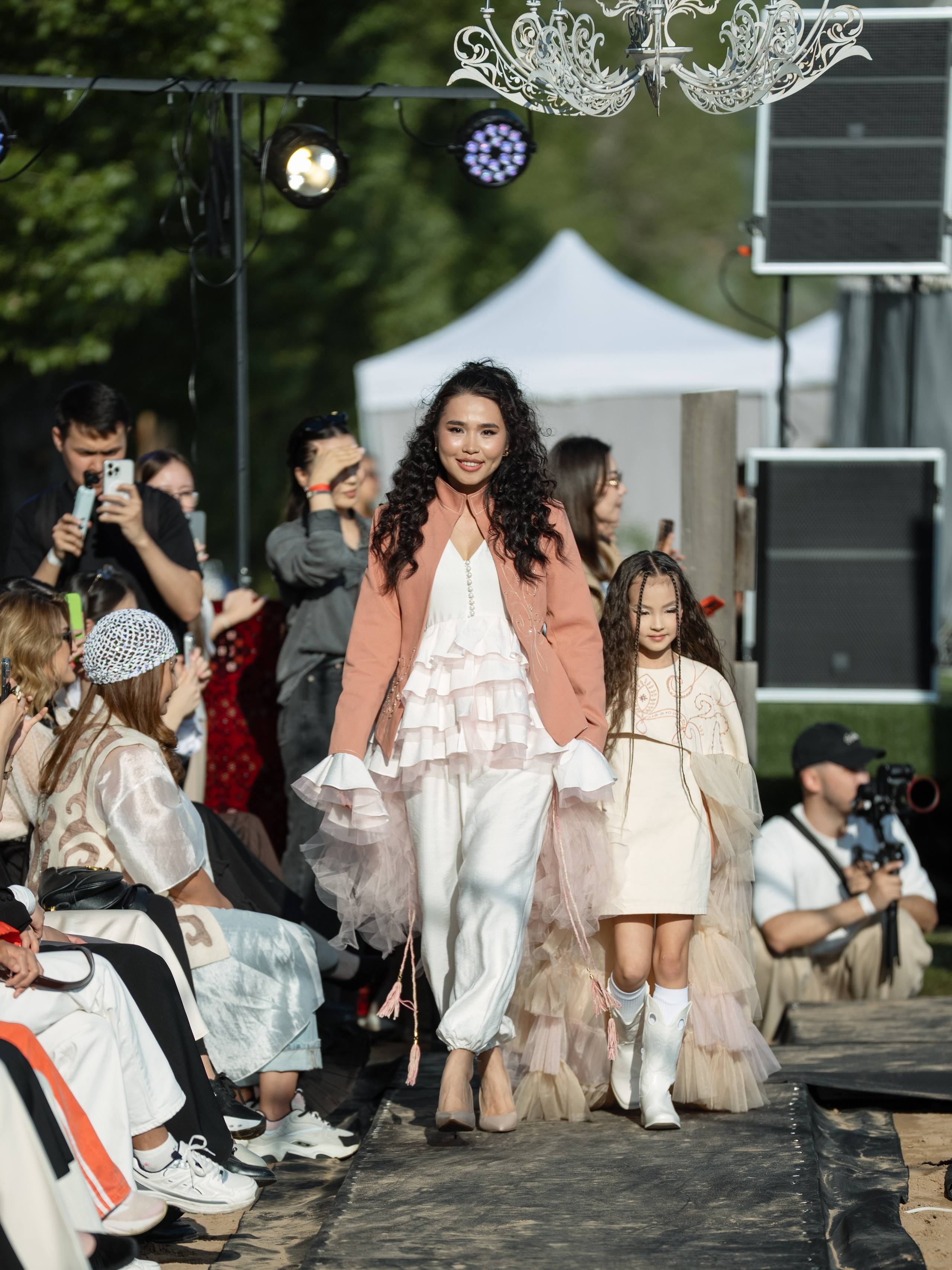 Brand Darideiya. Сайт Алматинского НЮ АРТ, будуар и фэшн фотографа Дениса Карпенко