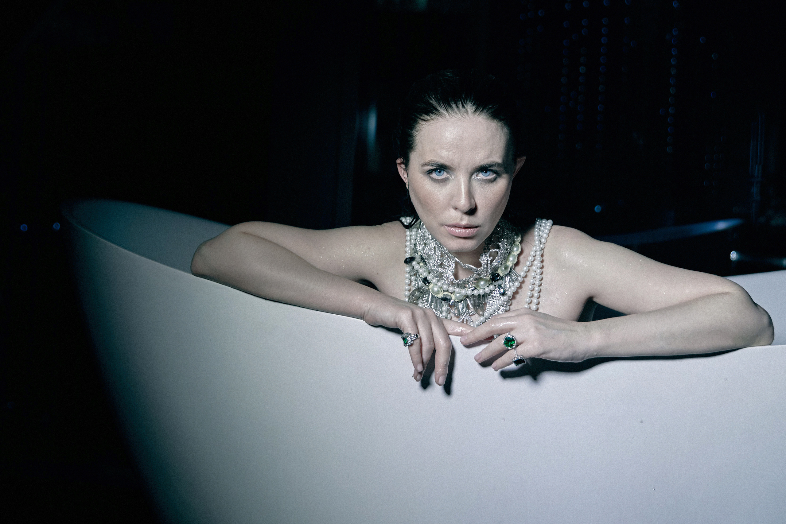 MARINA MURAVYEVA. Yulia Otroschenko