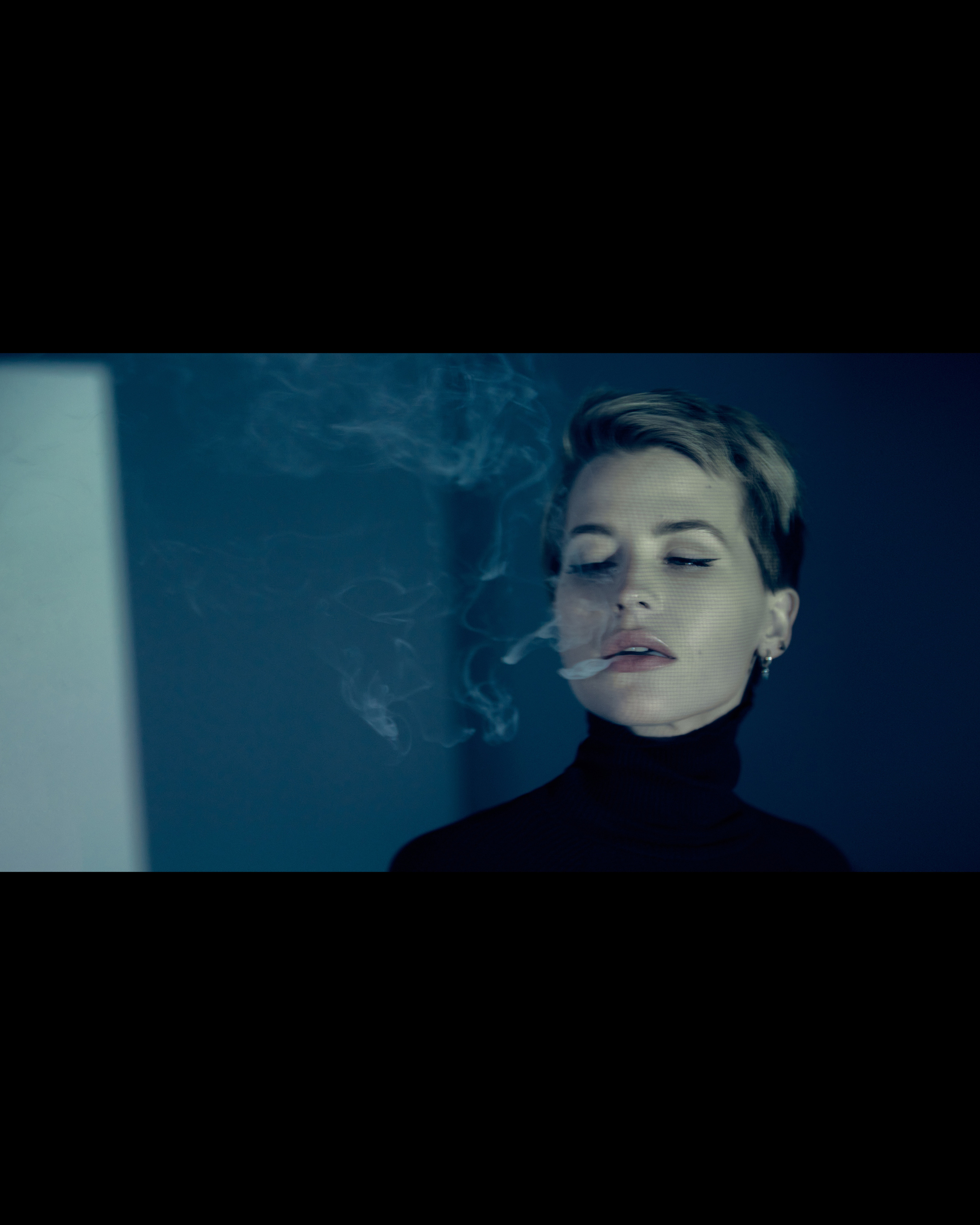 NO REGRETS. Yulia Otroschenko